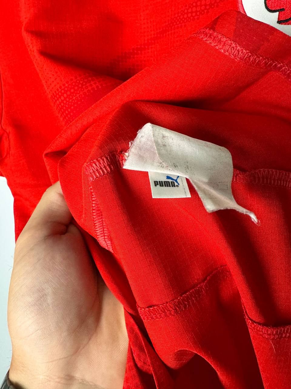 Puma × Vintage Switzerland Home football shirt 2006 - 2008 Soccer Jersey Size US M / EU 48-50 / 2 - 4 Thumbnail