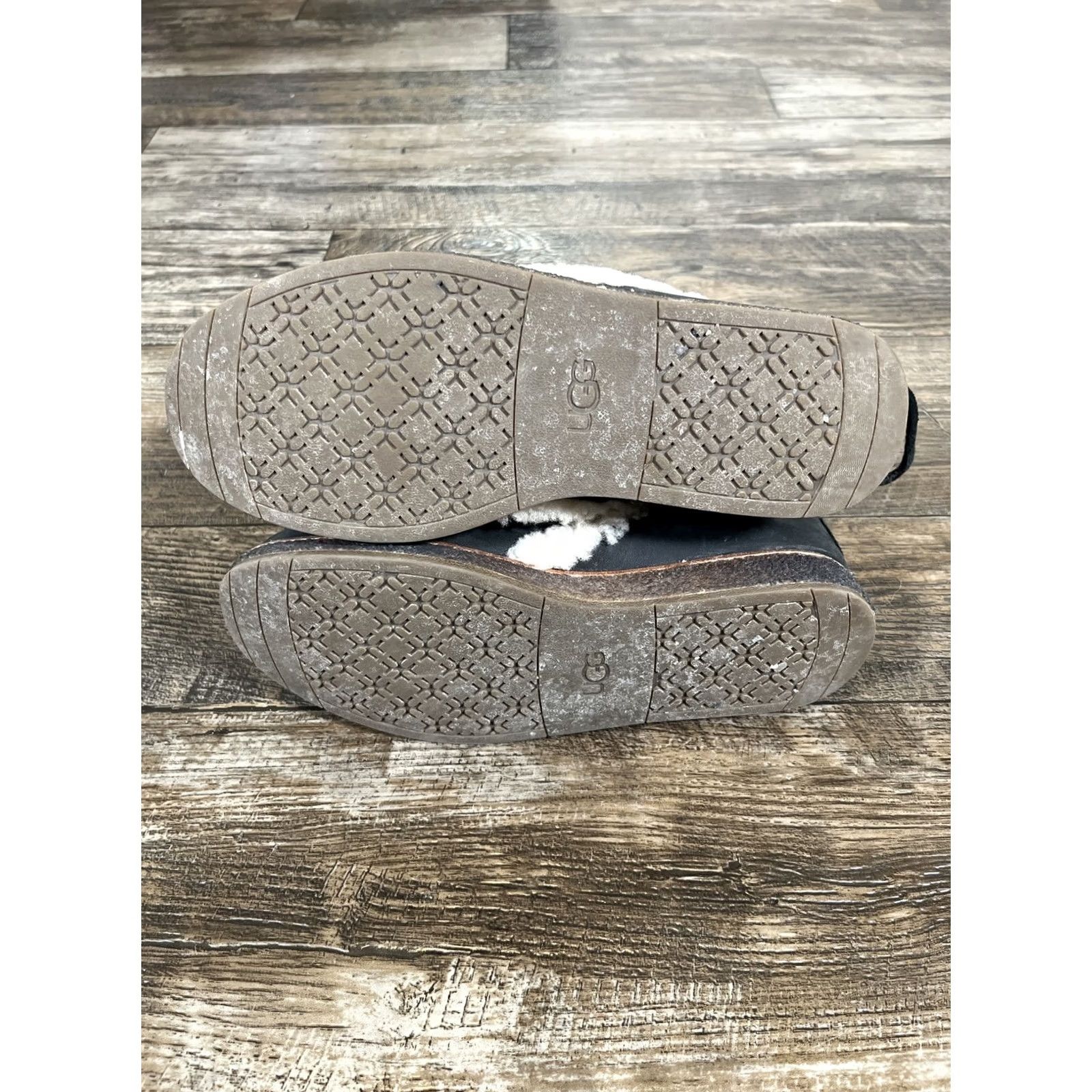 Ugg VINTAGE? No — UGG Australia Luisa Womens 7 Water Resistant Leather Boots Gray Size US 7 / IT 37 - 8 Thumbnail
