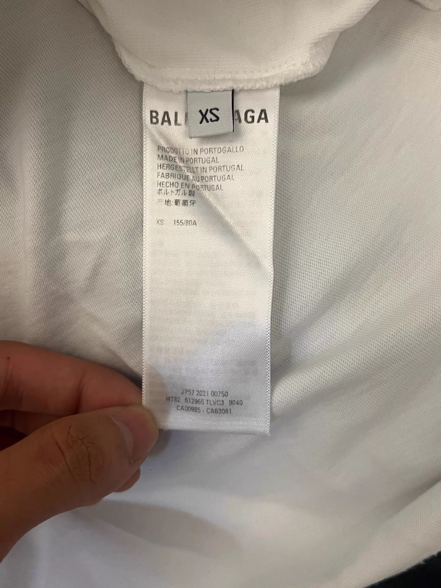 Balenciaga Balenciaga FW21 Logo Heart White Unisex XS Short Sleeve Tee Size XS / US 0-2 / IT 36-38 - 4 Thumbnail