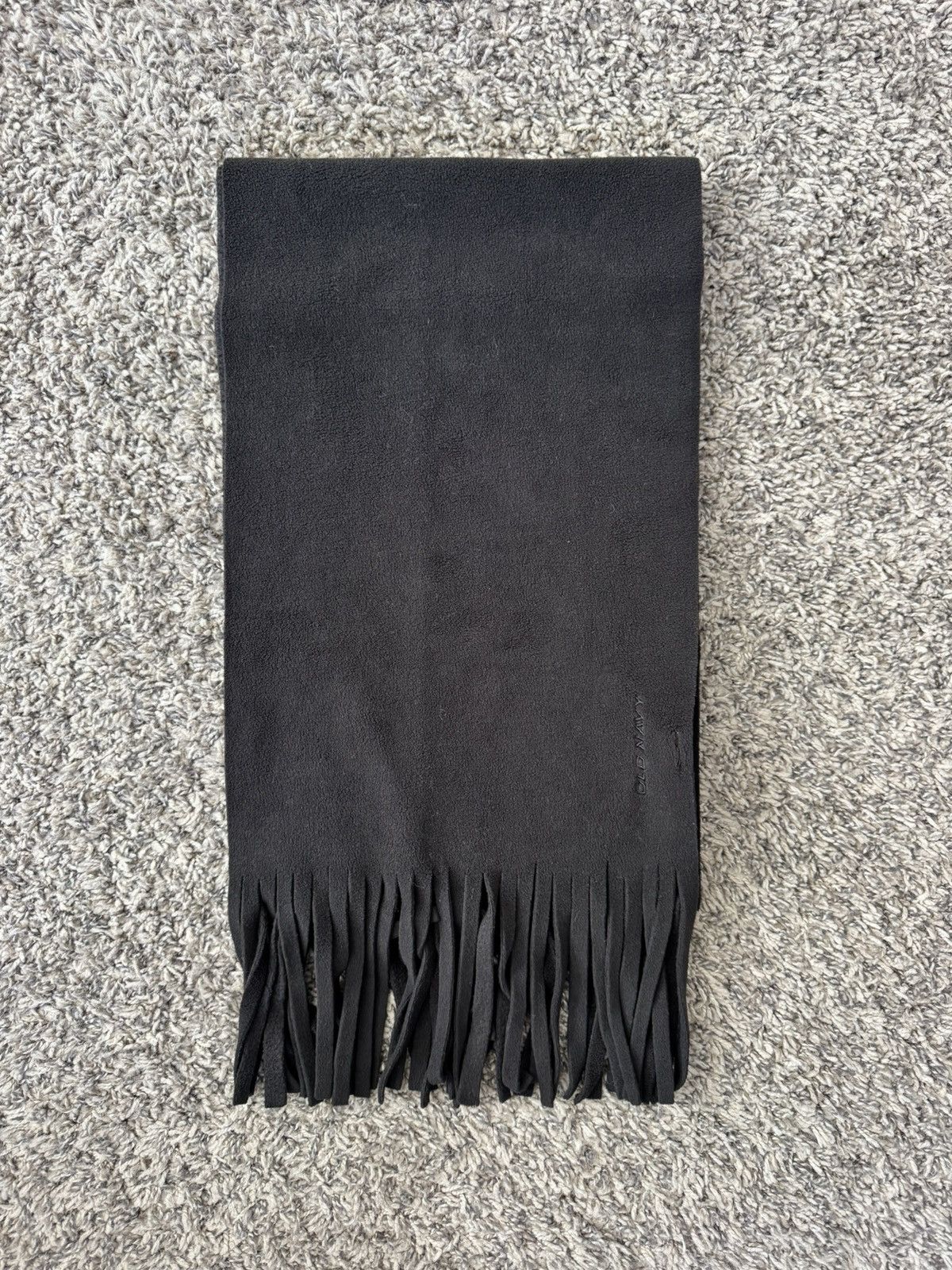 Old Navy Old Navy Black Scarf Size ONE SIZE - 1 Preview