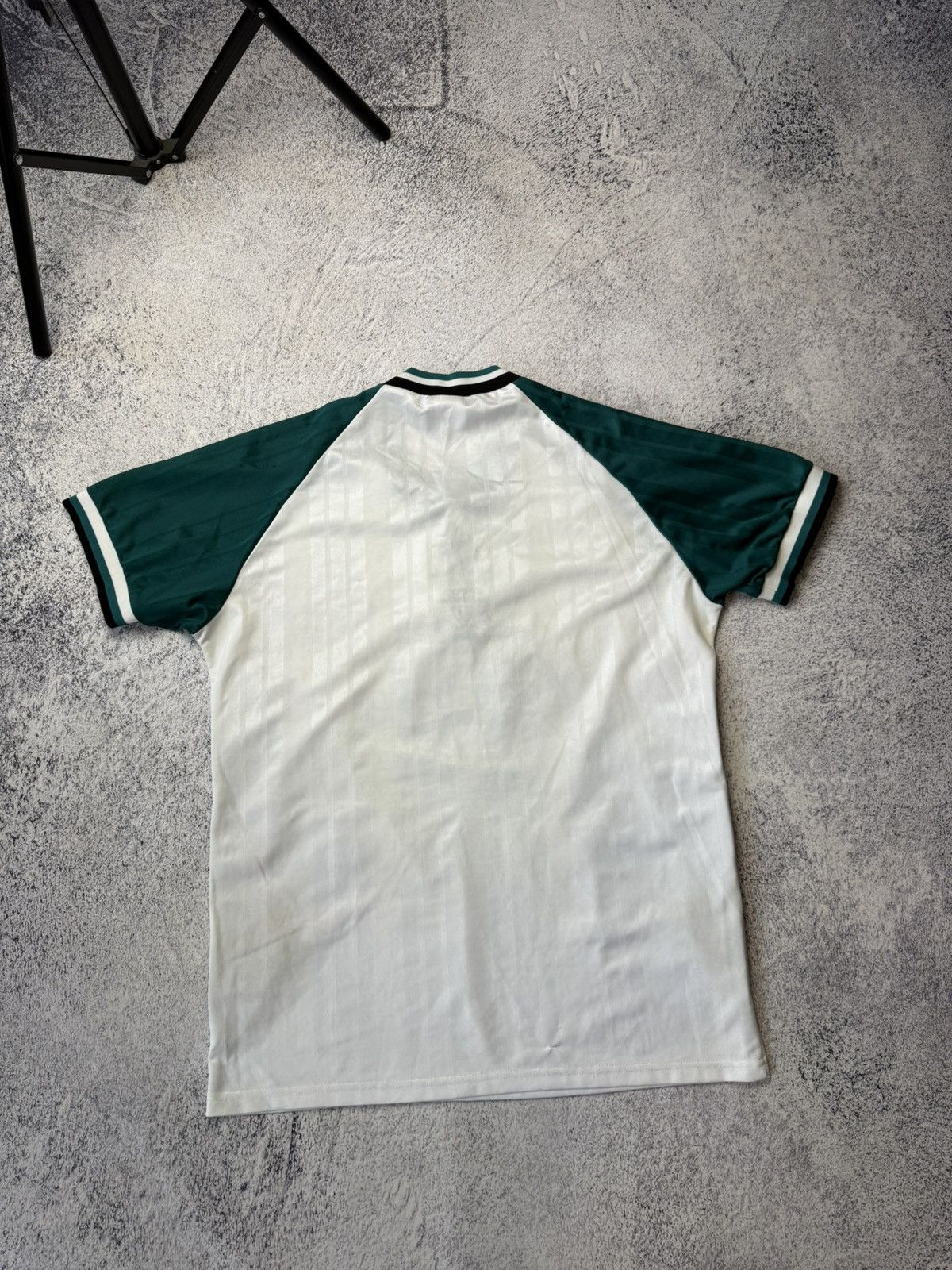 Adidas Vintage Adidas Equipment Liverpool Soccer Jersey 90s Y2K Size US M / EU 48-50 / 2 - 24 Thumbnail