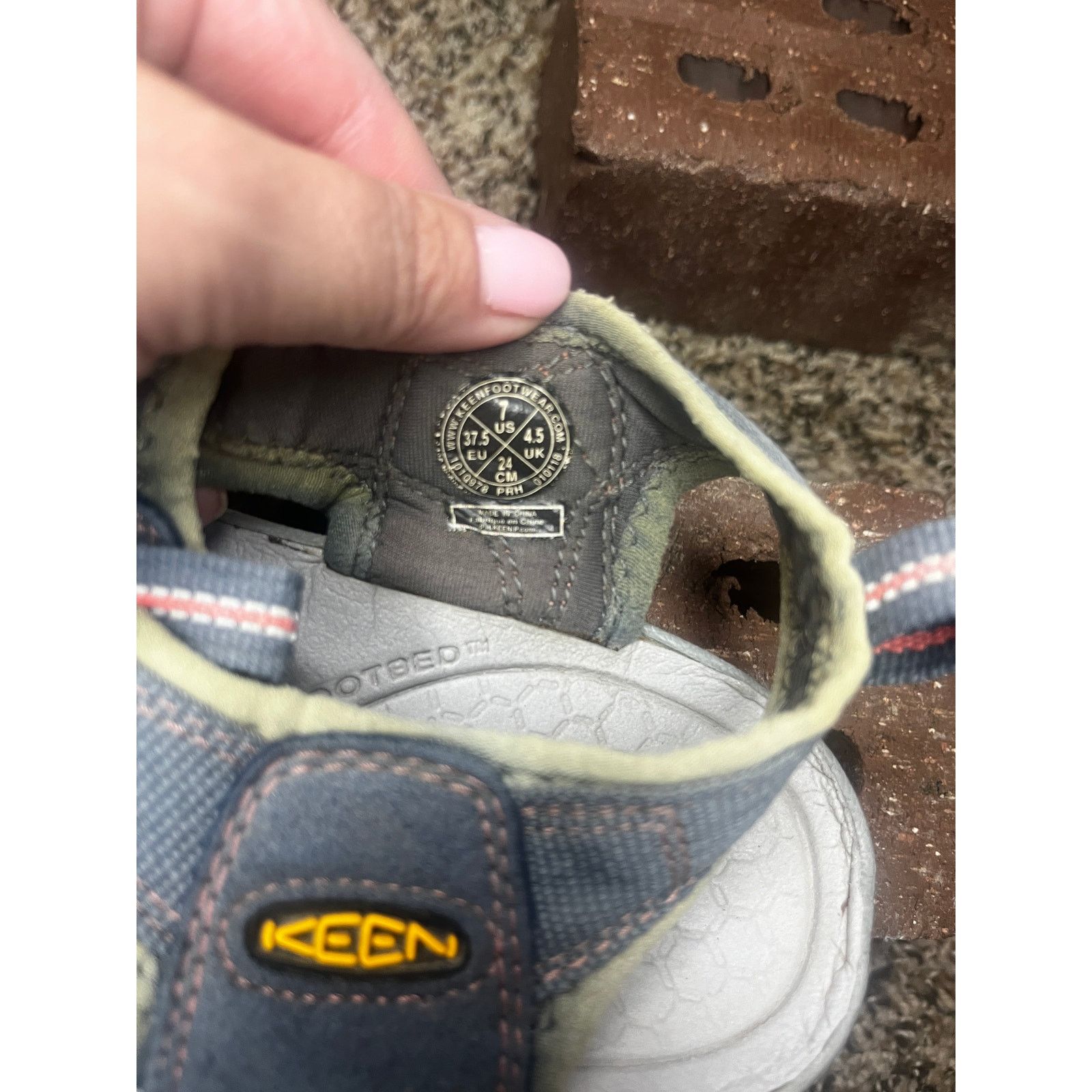 KEEN KEEN Venice H2 Outdoor Trail Hiking Sandals Women's 7 Size US 7 / IT 37 - 9 Thumbnail
