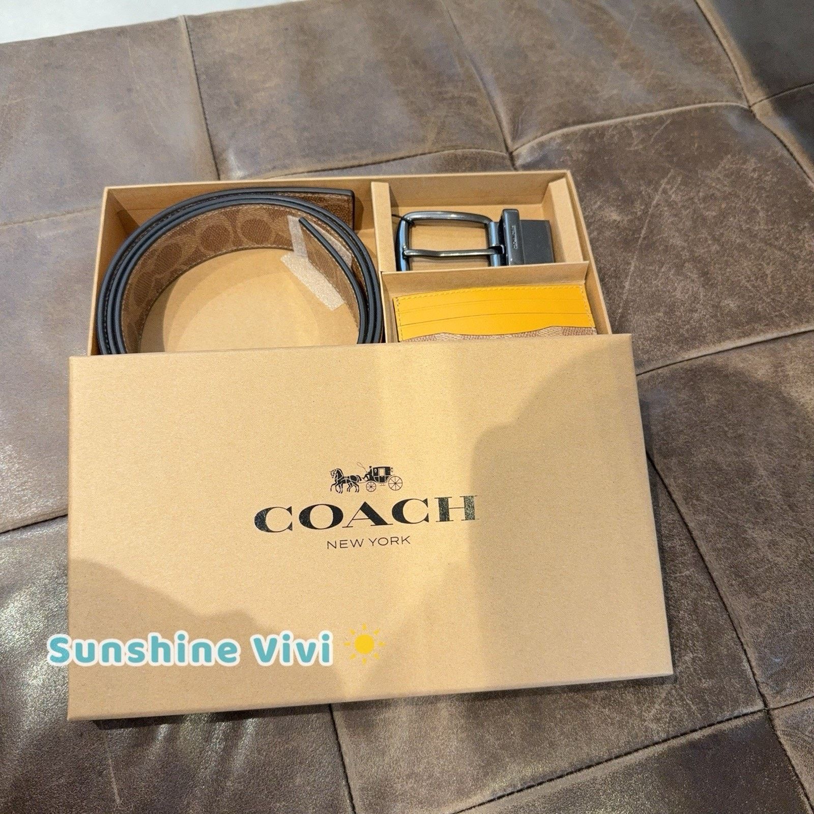 Coach NWT Coach Card Case Belt Gift Set CW351 Tan/Buttercup Size ONE SIZE - 5 Thumbnail