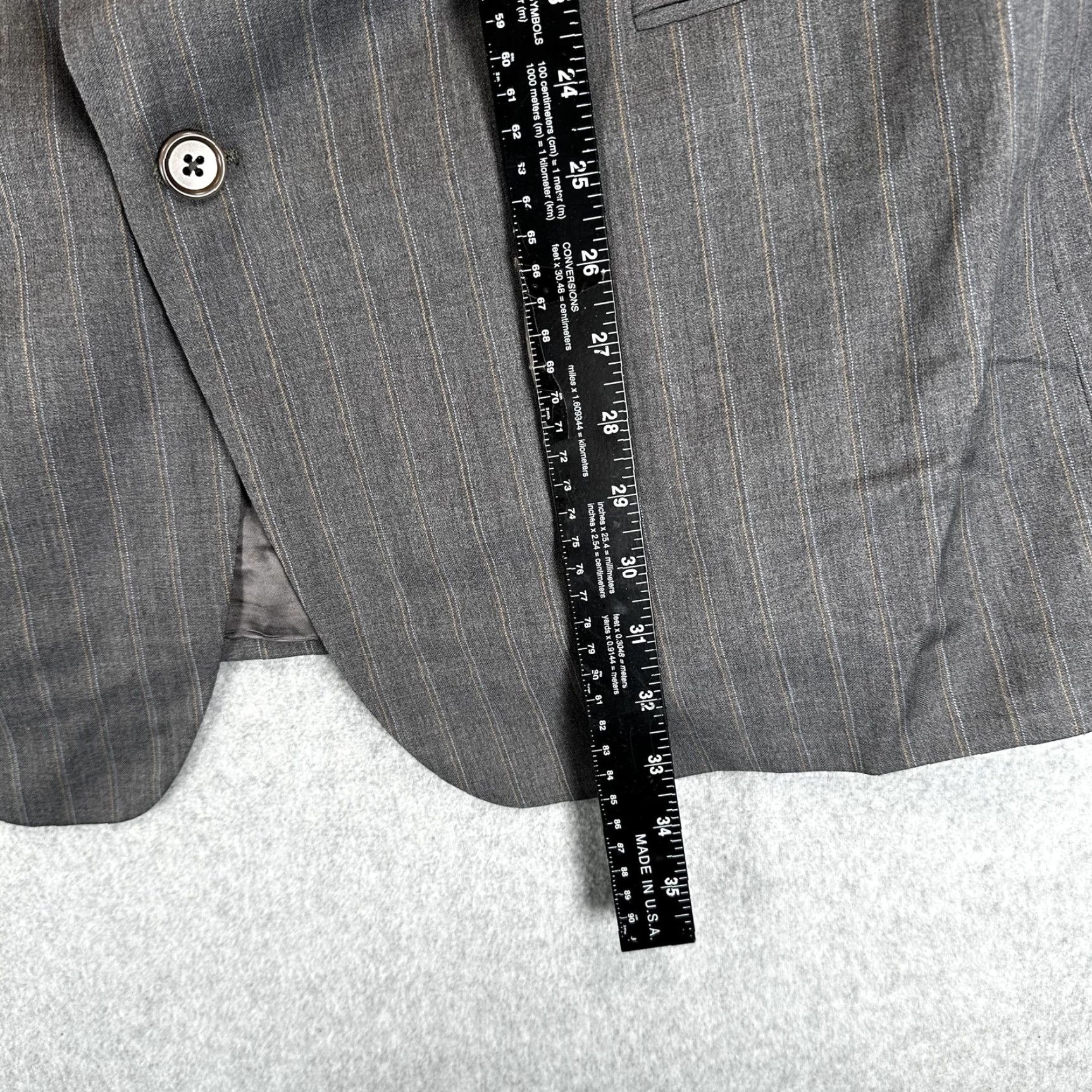 Brooks Brothers Brooks Brothers 1818 Madison Suit Mens Blazer 43x28 Wool 2 Piece Gray Pinstripe Classic Notch 2 Button 4-Button Cuffs 1818 Madison Men’s Suit Size 46R - 6 Thumbnail
