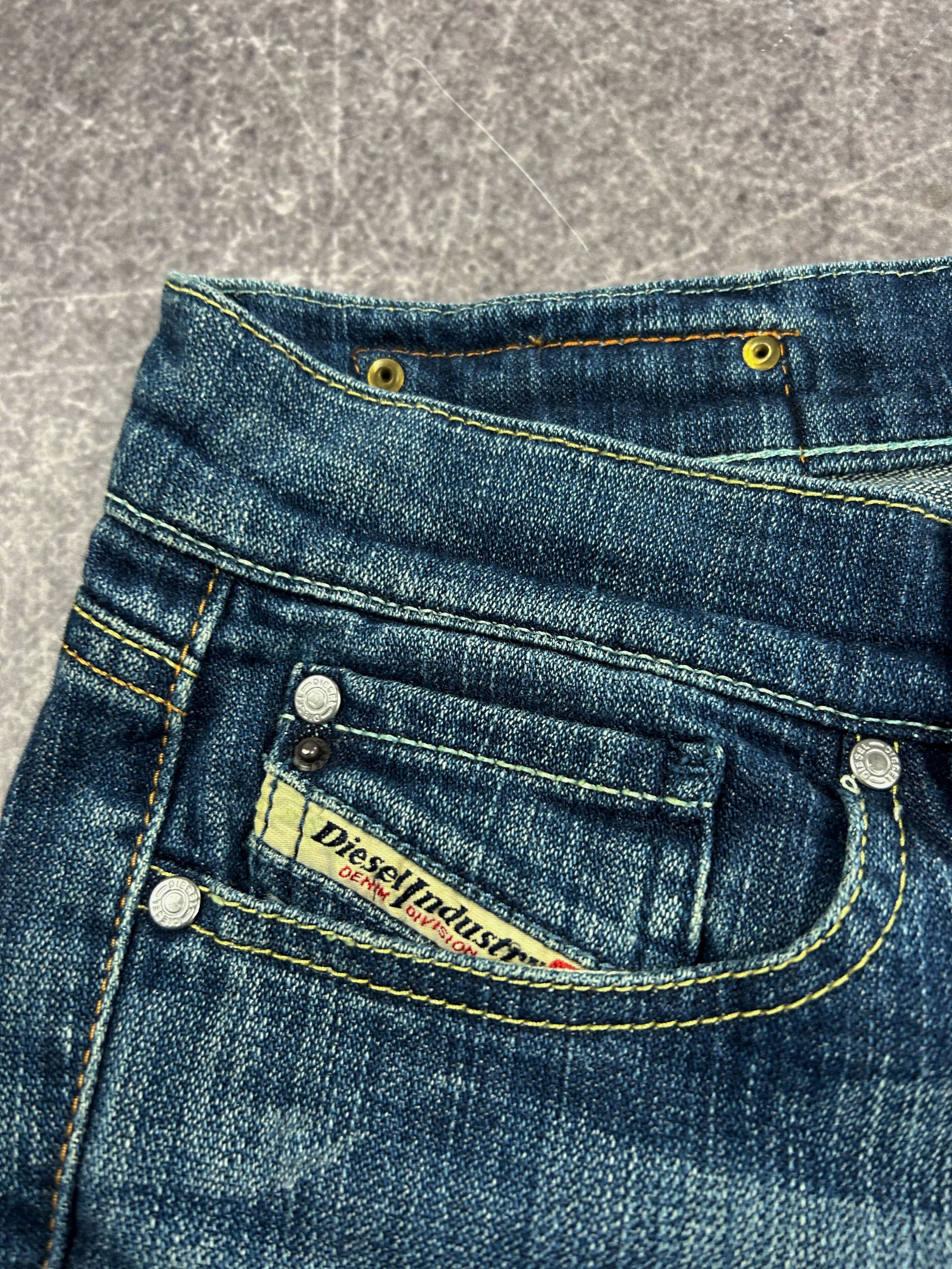Diesel VITNAGE JAPANESE BALENCIAGA STYLE WASHED DIESEL JEANS Size US 28 / EU 44 - 7 Thumbnail