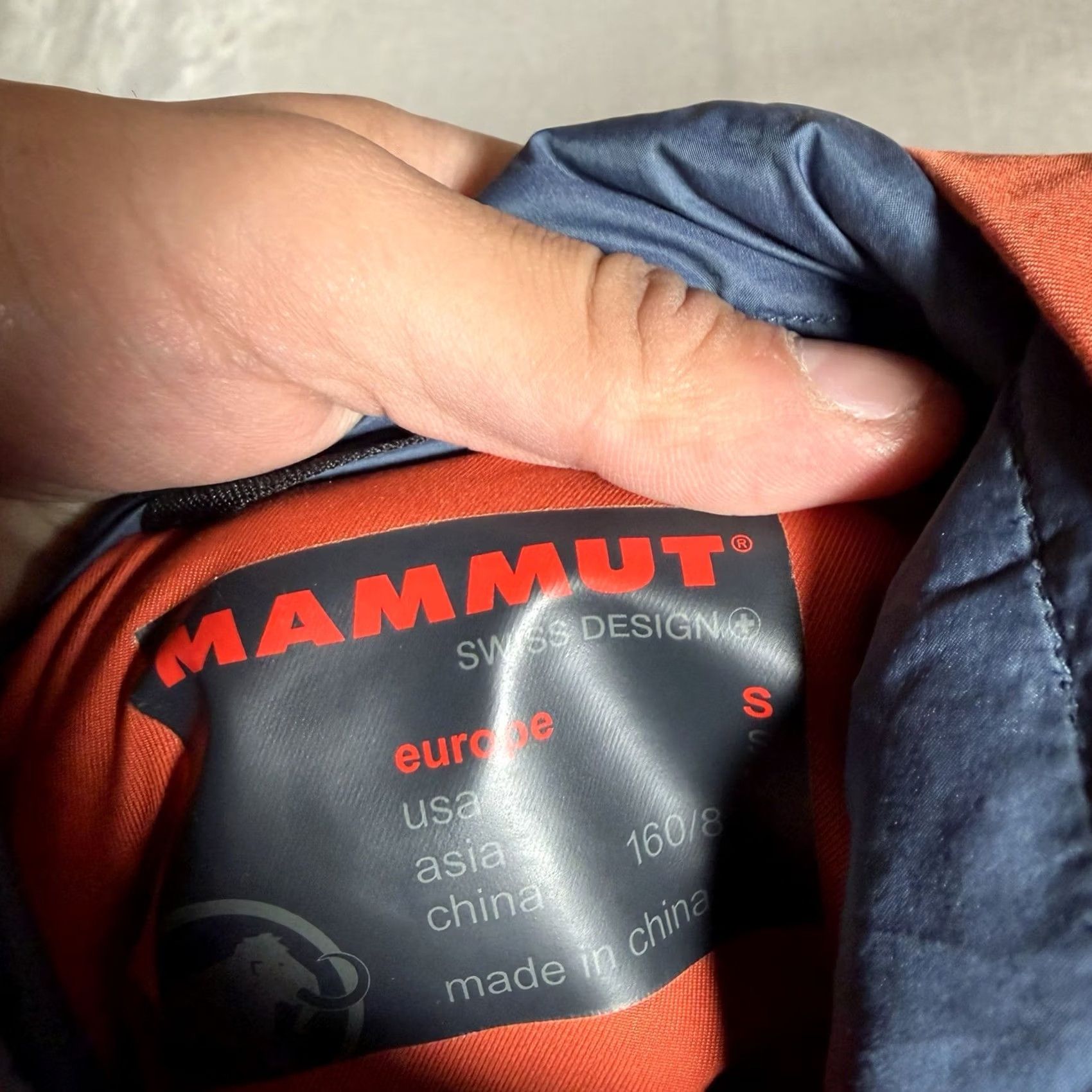 Mammut Mammut Jacket Mens Small Orange Hooded Full Zip GORE-TEX Waterproof Ski Hiking Activewear Size US S / EU 44-46 / 1 - 3 Thumbnail