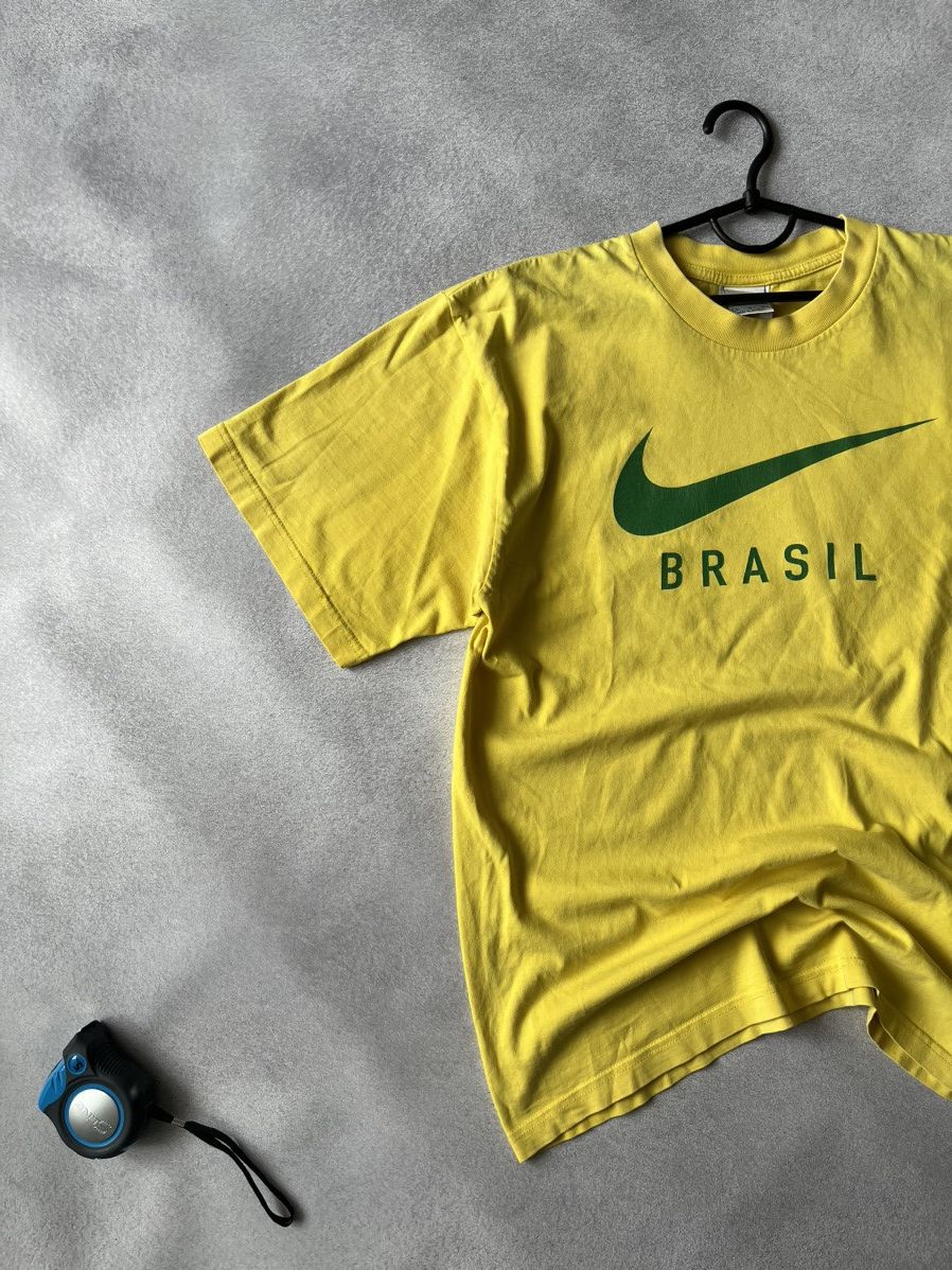 Nike Vintage 90`s Tee Nike Brazil Nike Big Logo Size US M / EU 48-50 / 2 - 2 Thumbnail