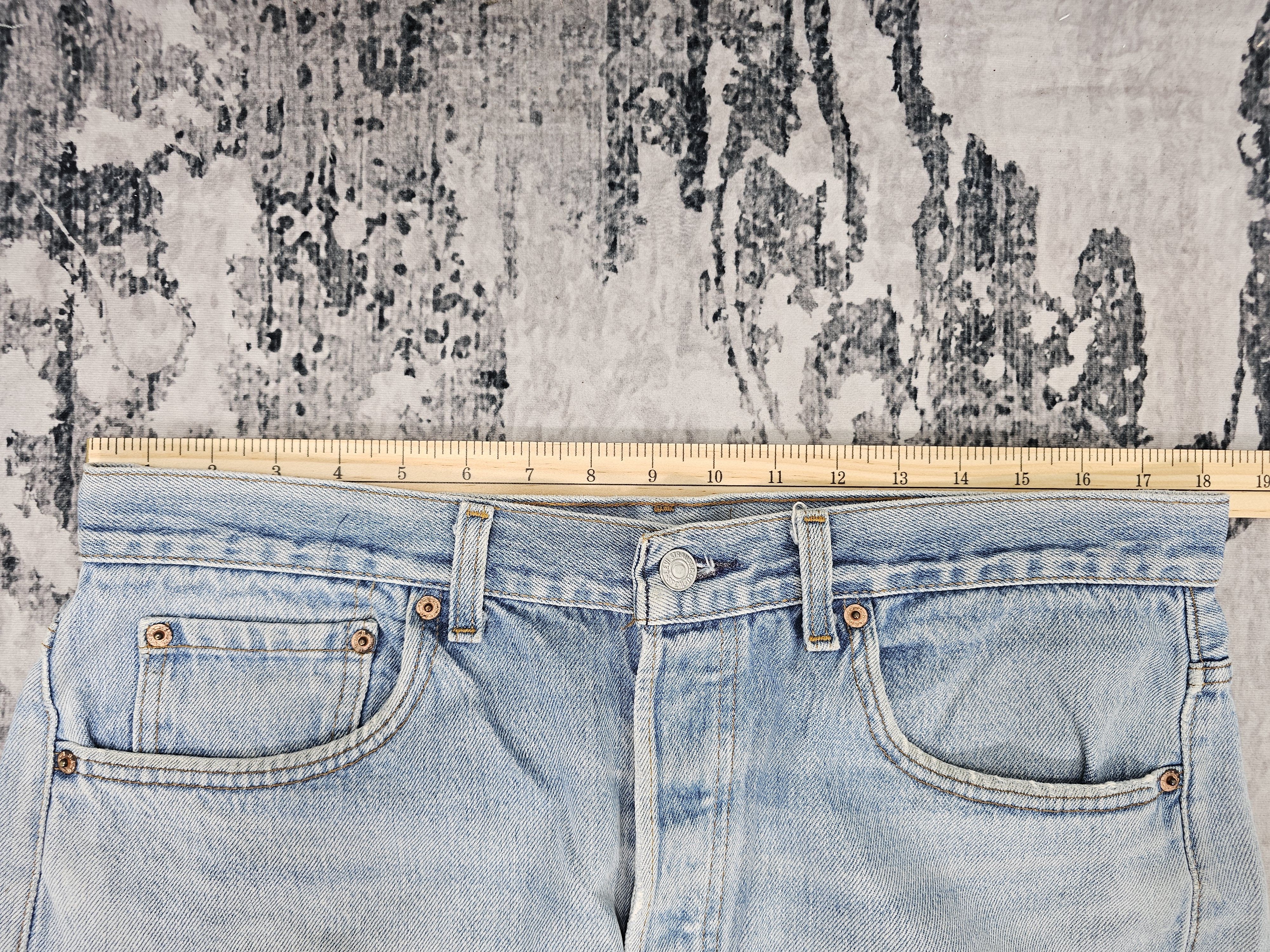 Levi's Vintage Clothing Vitg 90's LEVIS 501 Faded Made In Usa Ripped Jeans L0529 Size US 36 / EU 52 - 19 Thumbnail
