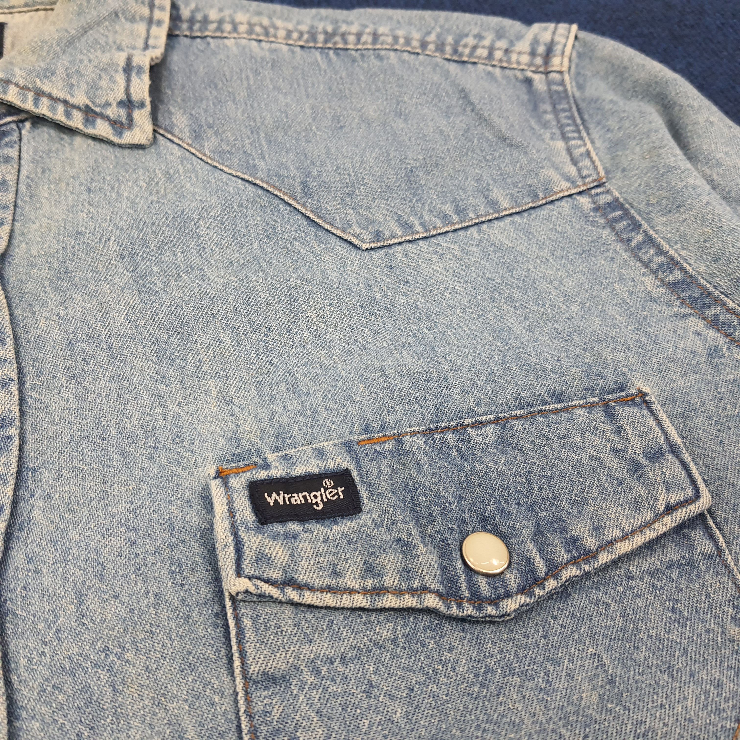 Vintage × Wrangler Vintage Wrangler Denim Button Up Shirt C219N8 Size US M / EU 48-50 / 2 - 2 Thumbnail
