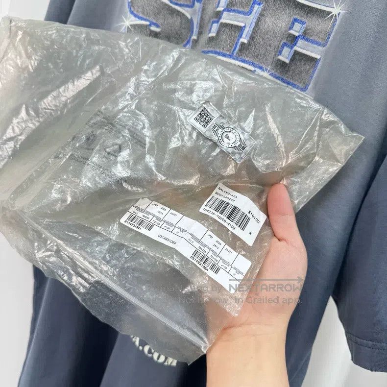 Balenciaga Balenciaga Distressed short-sleeve Size US M / EU 48-50 / 2 - 5 Thumbnail