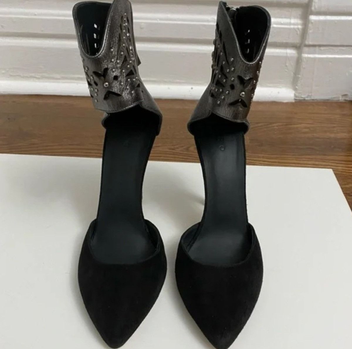 Iro IRO Sehath Metalic Ankle Cuff Heels Size US 8 / IT 38 - 2 Thumbnail