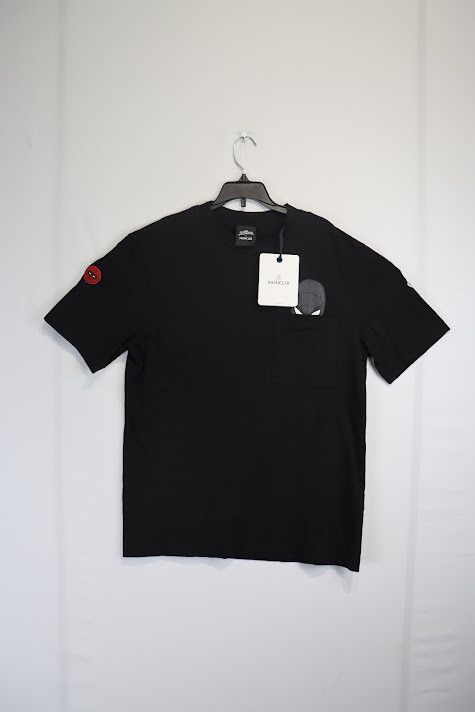 Moncler o1rshd1 T-Shirt in Black Size US S / EU 44-46 / 1 - 1 Thumbnail