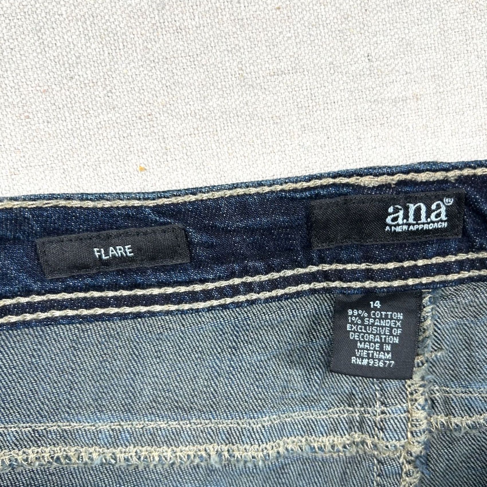 Bell a.n.a Jeans Womens 14 Flare Lower Rise Bell Bottom Contrast Stitch Y2K Western Size 36" / US 14 / IT 50 - 5 Thumbnail