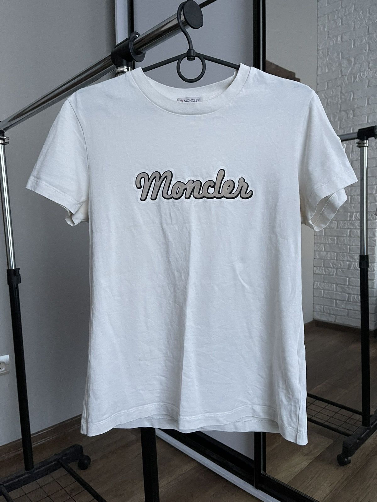 Moncler Moncler Maglia T-Shirt Tee Size M / US 6-8 / IT 42-44 - 1 Thumbnail