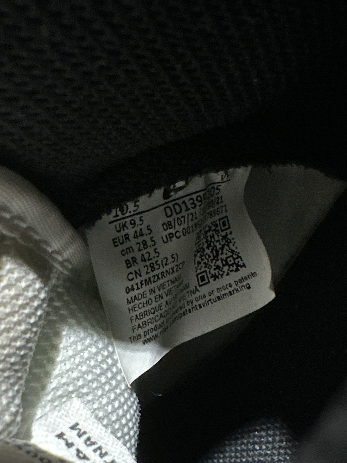 Nike Nike Dunks B&W Panda High Tops, size 10.5 Size US 10.5 / EU 43-44 - 2 Thumbnail