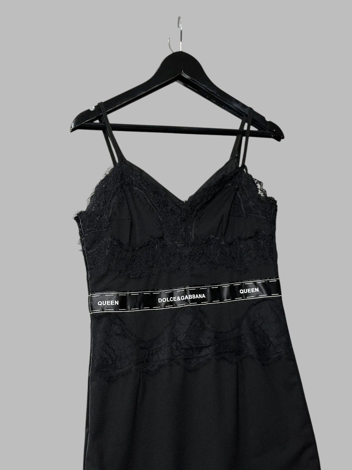 Dolce & Gabbana Classic Elegant Black Dress Queen Dolce & Gabbana Luxury Size S / US 4 / IT 40 - 4 Thumbnail