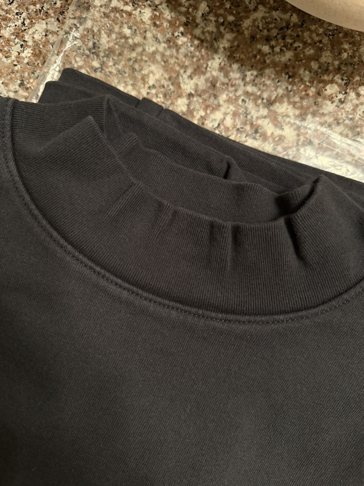 Balenciaga × Gap × Yeezy YZY Gap Crop Dove T-shirt Engineered by Balenciaga Size US M / EU 48-50 / 2 - 4 Thumbnail