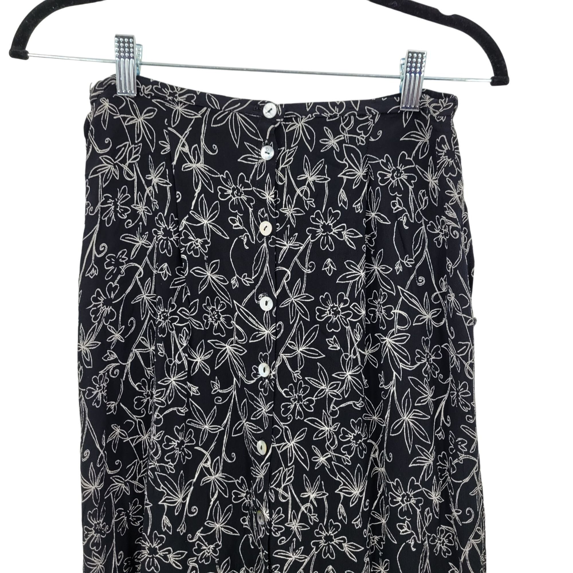 Vintage Vintage Maxi Skirt M Black White Floral Rayon Button Front Size 26" / US 2 / IT 38 - 4 Thumbnail