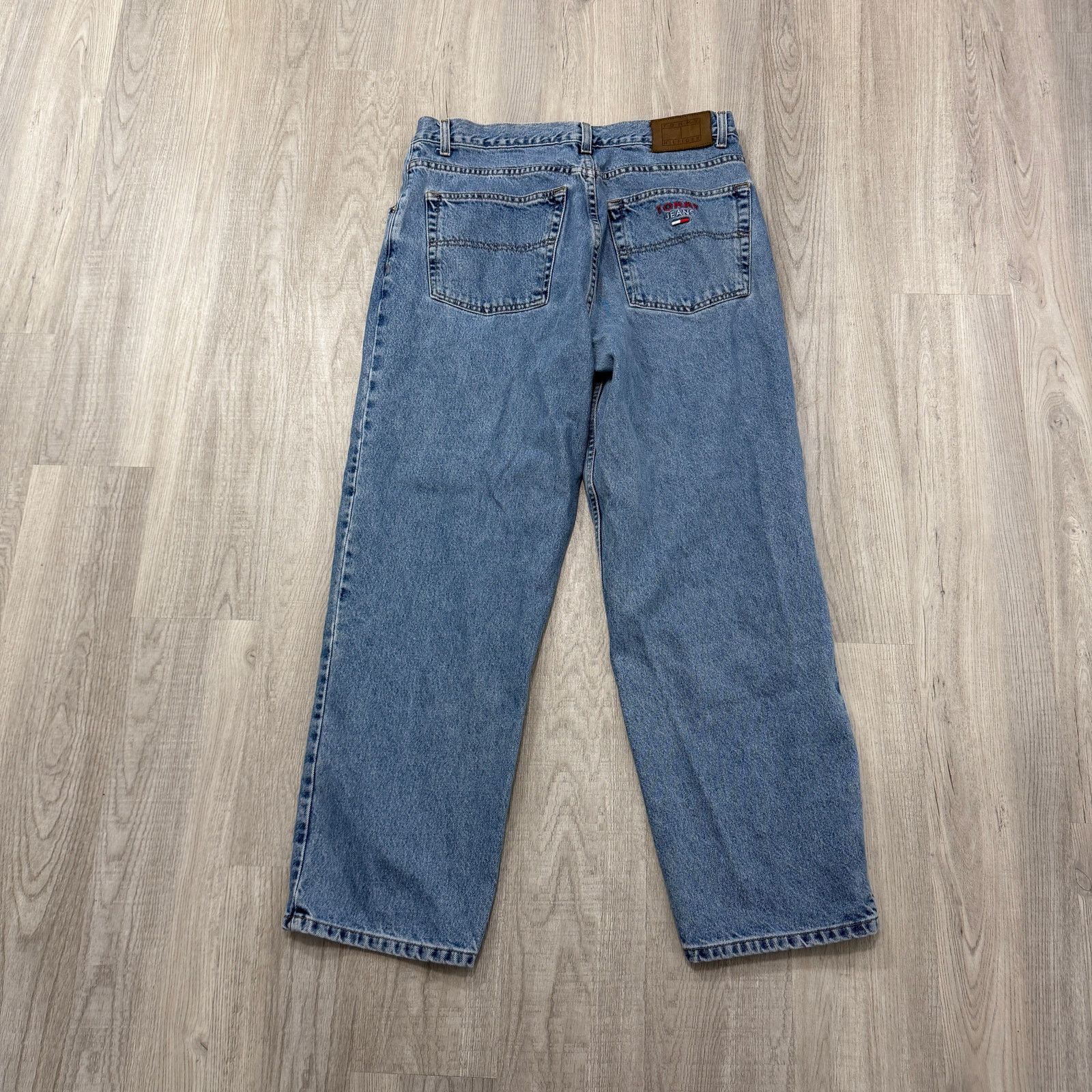 Tommy Hilfiger Vintage Tommy Hilfiger Jeans Men's 36x30 Blue Embroidered Size US 36 / EU 52 - 8 Thumbnail
