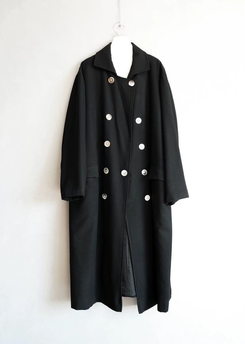 Yohji Yamamoto Yohji Yamamoto Yohji Yamamoto Oversized Black Coat with Bu Size US M / EU 48-50 / 2 - 1 Thumbnail