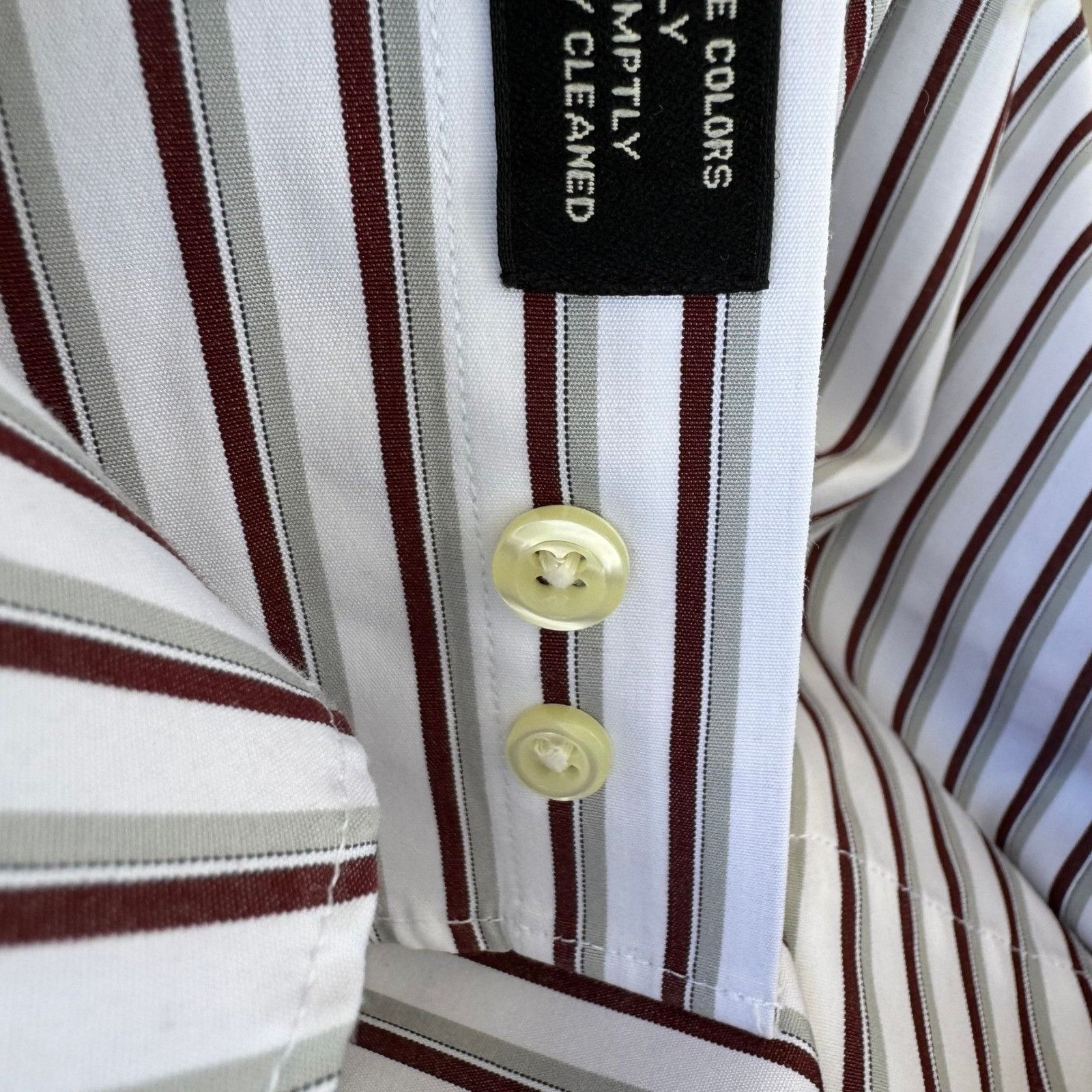 Jos. A. Bank Jos. A. Bank Traveler's Collection Slim Fit Striped Dress Sh Size US M / EU 48-50 / 2 - 10 Thumbnail