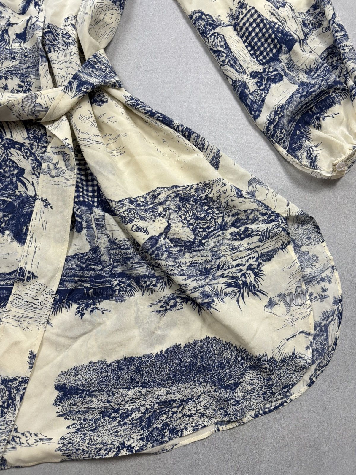 Chloe Arhival Chloé White & Blue Silk Toile Print Dress France 40 Size M / US 6-8 / IT 42-44 - 6 Thumbnail