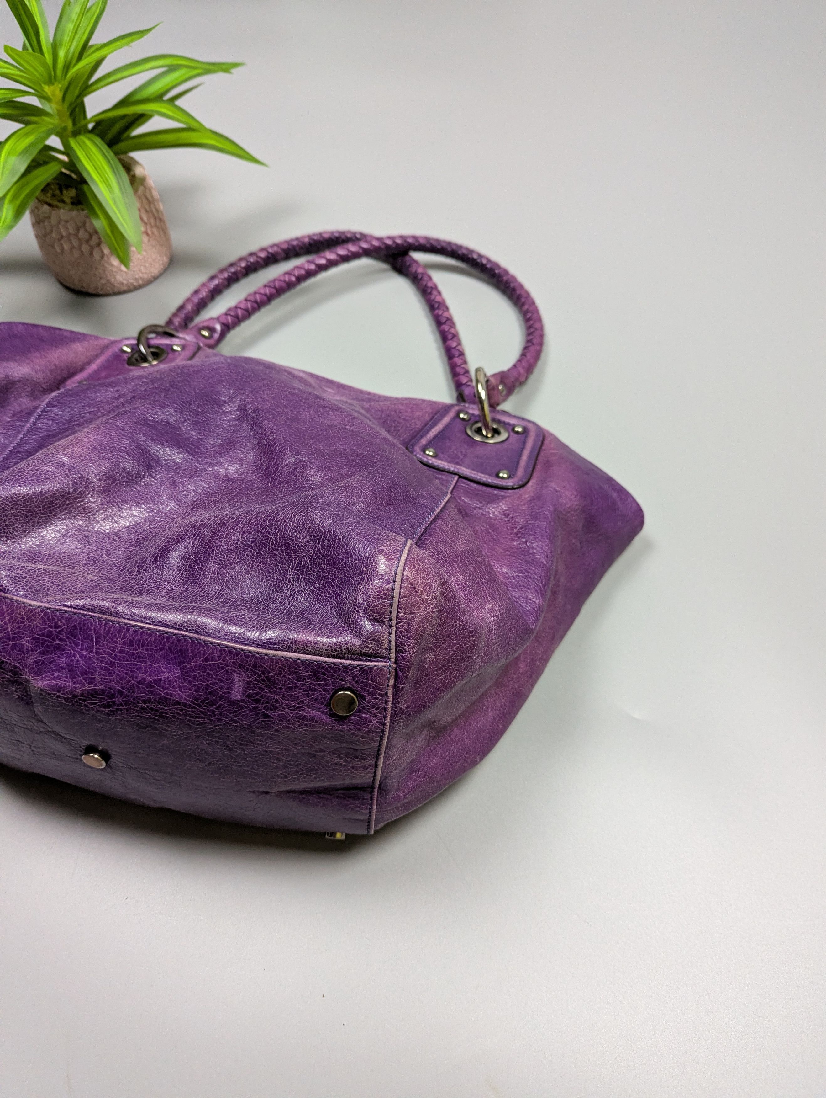 Vintage ABRO Archive Vintage Y2K Purple Distressed Leather Handbag Size ONE SIZE - 12 Thumbnail