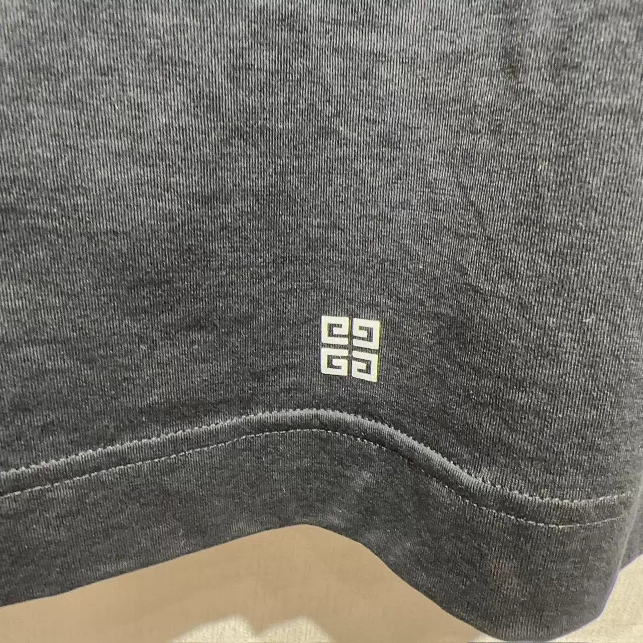 Givenchy Givenchy Reflective Logo Black Short-Sleeve Tee XXL NWT Size US XXL / EU 58 / 5 - 8 Thumbnail