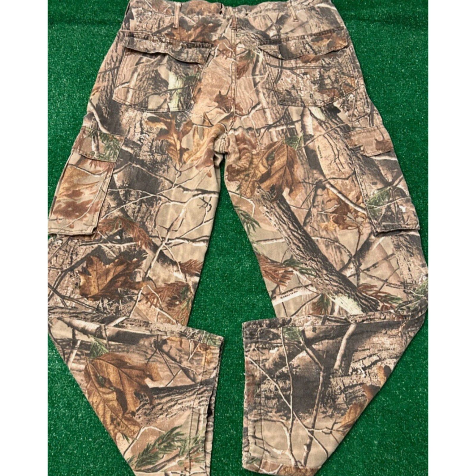 Realtree VINTAGE RealTree Camo Cargo Pants Mens Size 36 36x31 Hunter Skater Real Tree Y2k Grunge Hip Hop Punk VTG Size US 36 / EU 52 - 3 Thumbnail