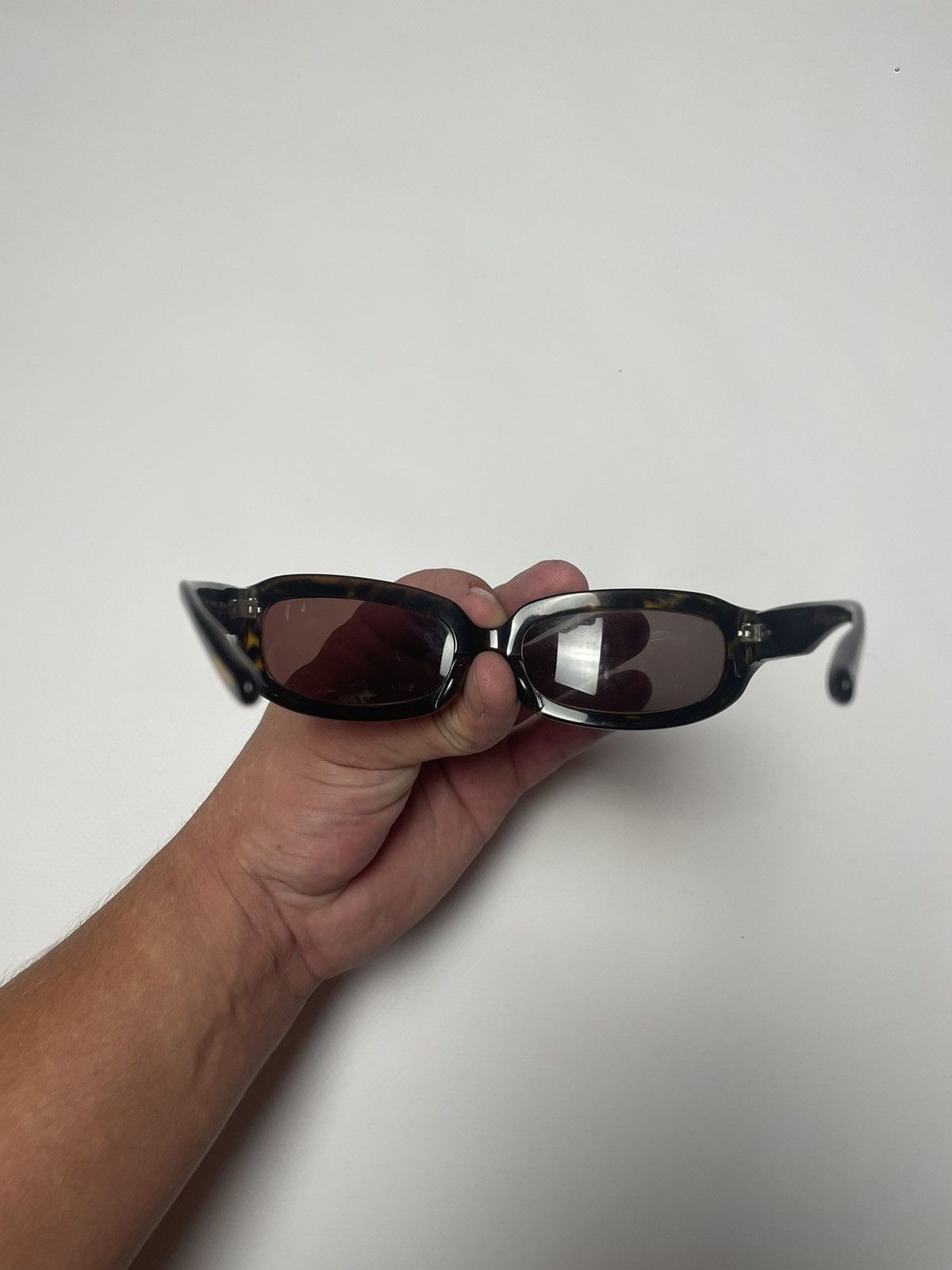 Oliver Peoples Oliver Peoples Karma Sunglasses Size ONE SIZE - 8 Thumbnail