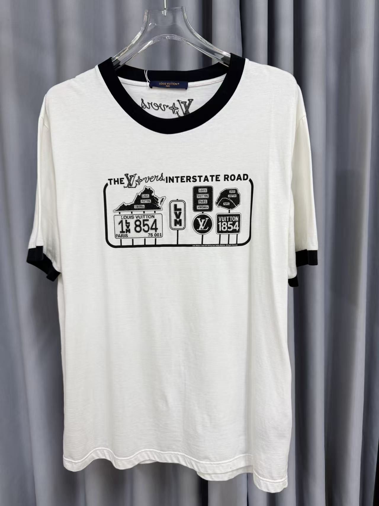 Louis Vuitton Louis Vuitton LV Lovers Interstate T-Shirt Size XL Size US XL / EU 56 / 4 - 1 Thumbnail