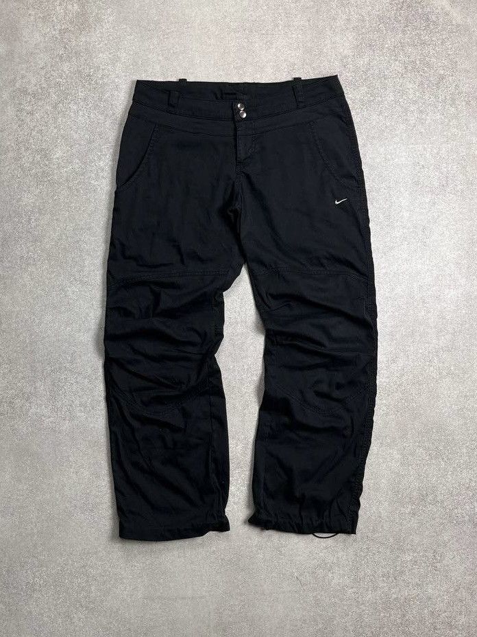 Nike VINTAGE NIKE SWOOSH NYLON FLARED WINDRUNNER TRACK PANTS Y2K Size US 32 / EU 48 - 1 Thumbnail