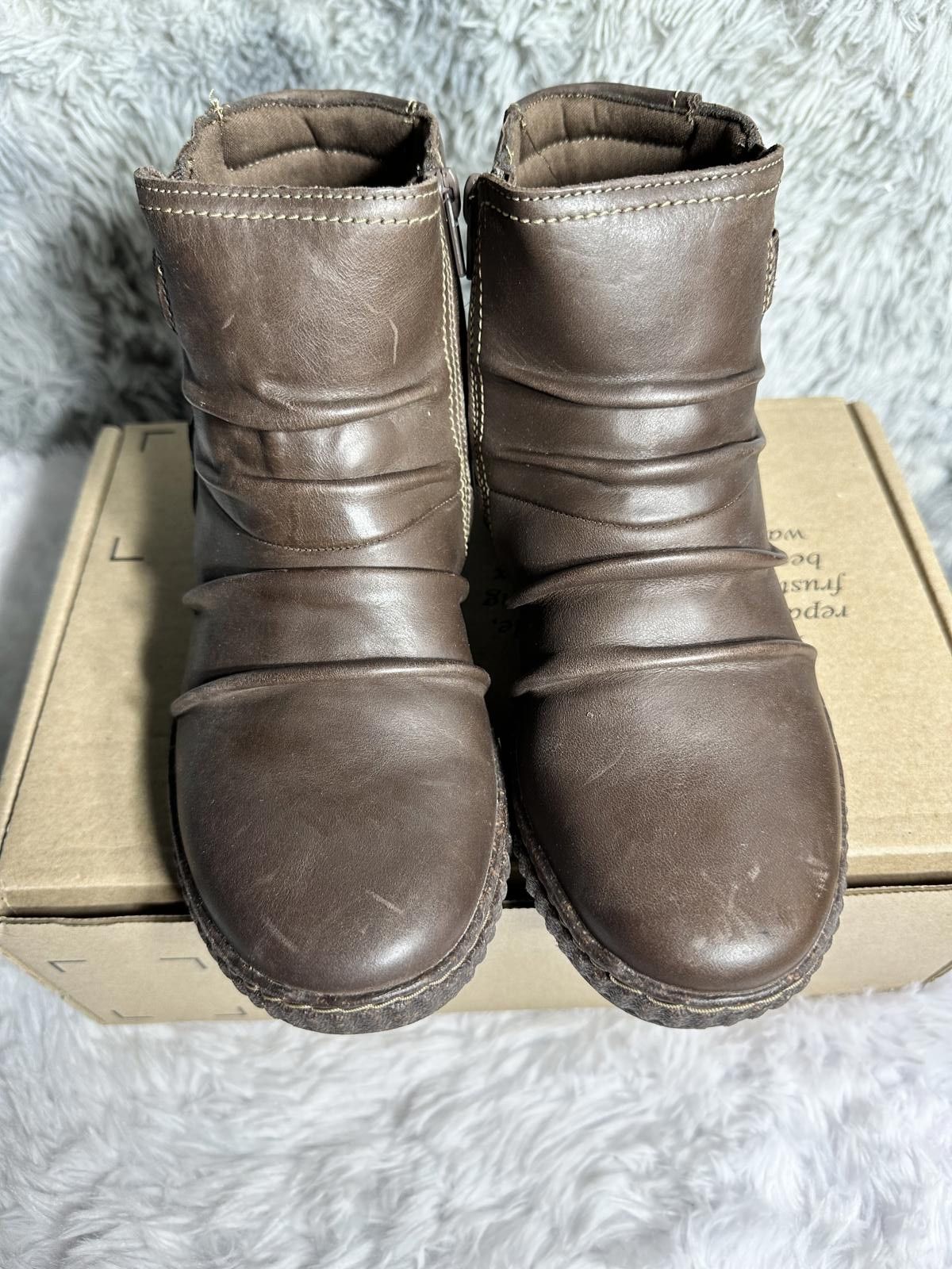 Clarks Clarks Brown Ankle Boots with Side Buckle Detail Size US 7.5 / IT 37.5 - 5 Thumbnail
