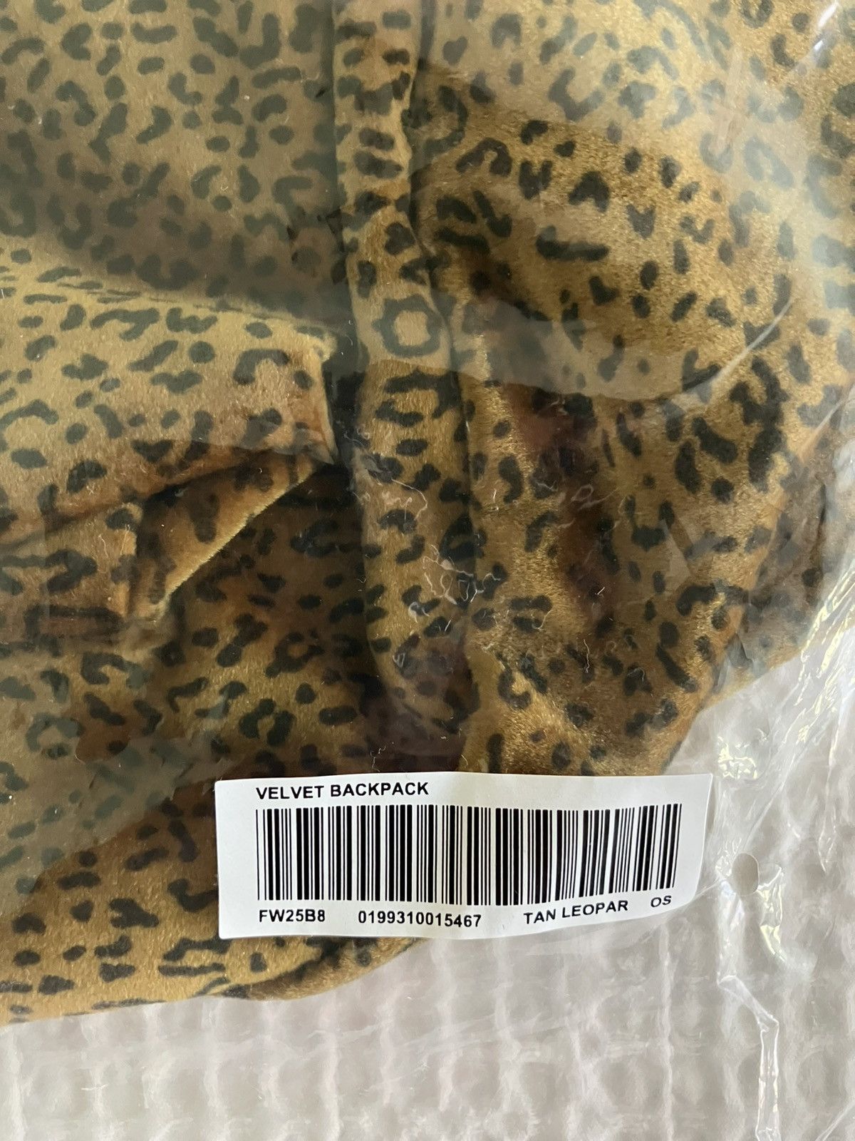 Supreme Velvet Backpack (Tan Leopard) - www.disolcolor.com