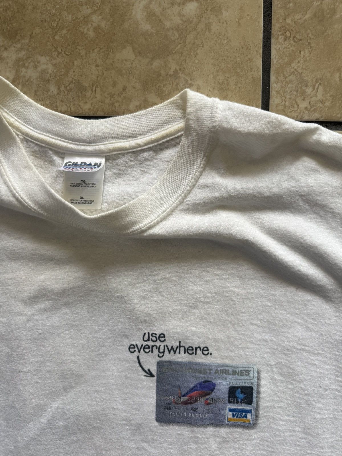 Gildan Vintage America Airlines Houston Credit Card Shirt XL Size US XL / EU 56 / 4 - 2 Thumbnail