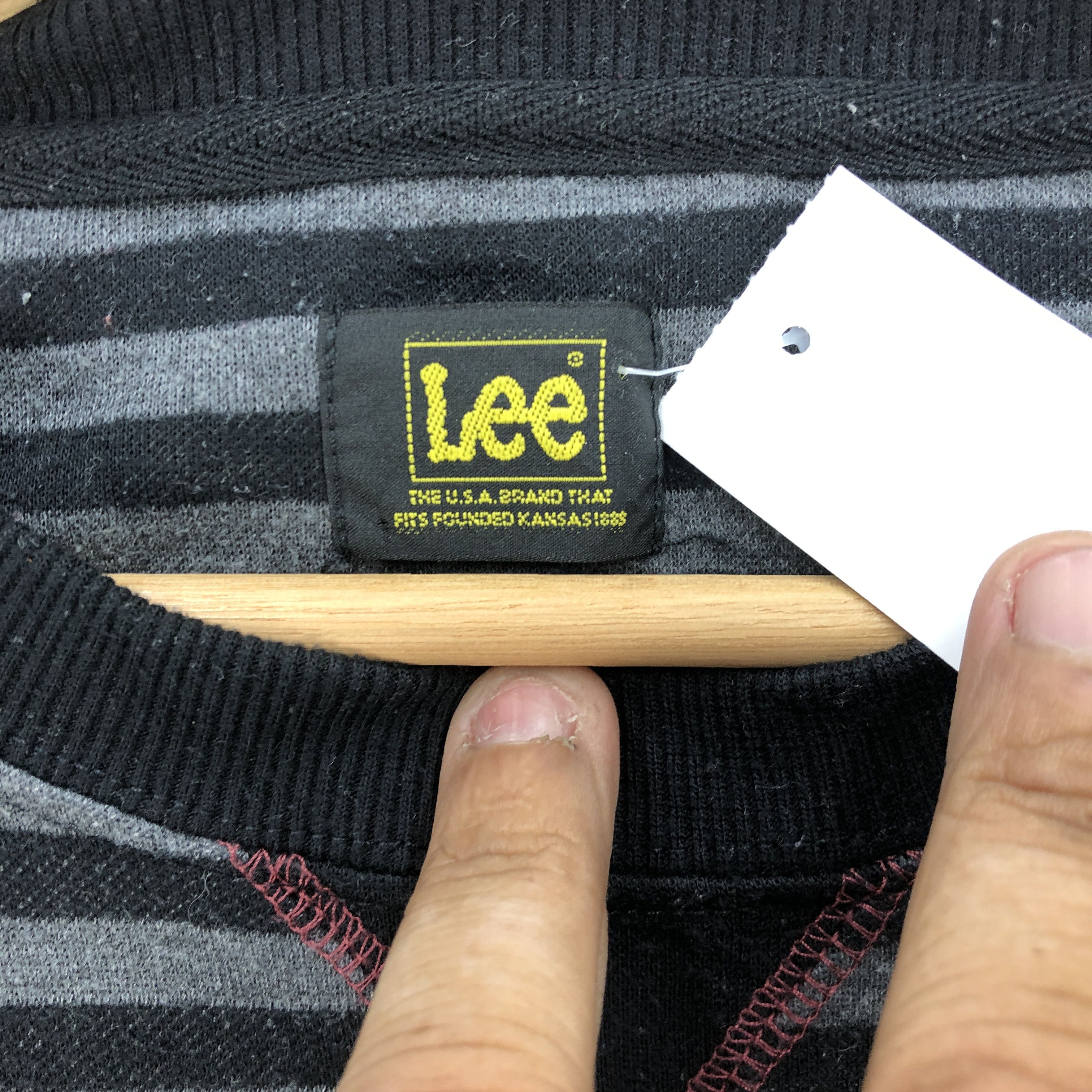 Lee × Vintage Vintage Lee Sweater Stripe Lee Kansas USA Sweatshirt Jumper Size US L / EU 52-54 / 3 - 5 Thumbnail