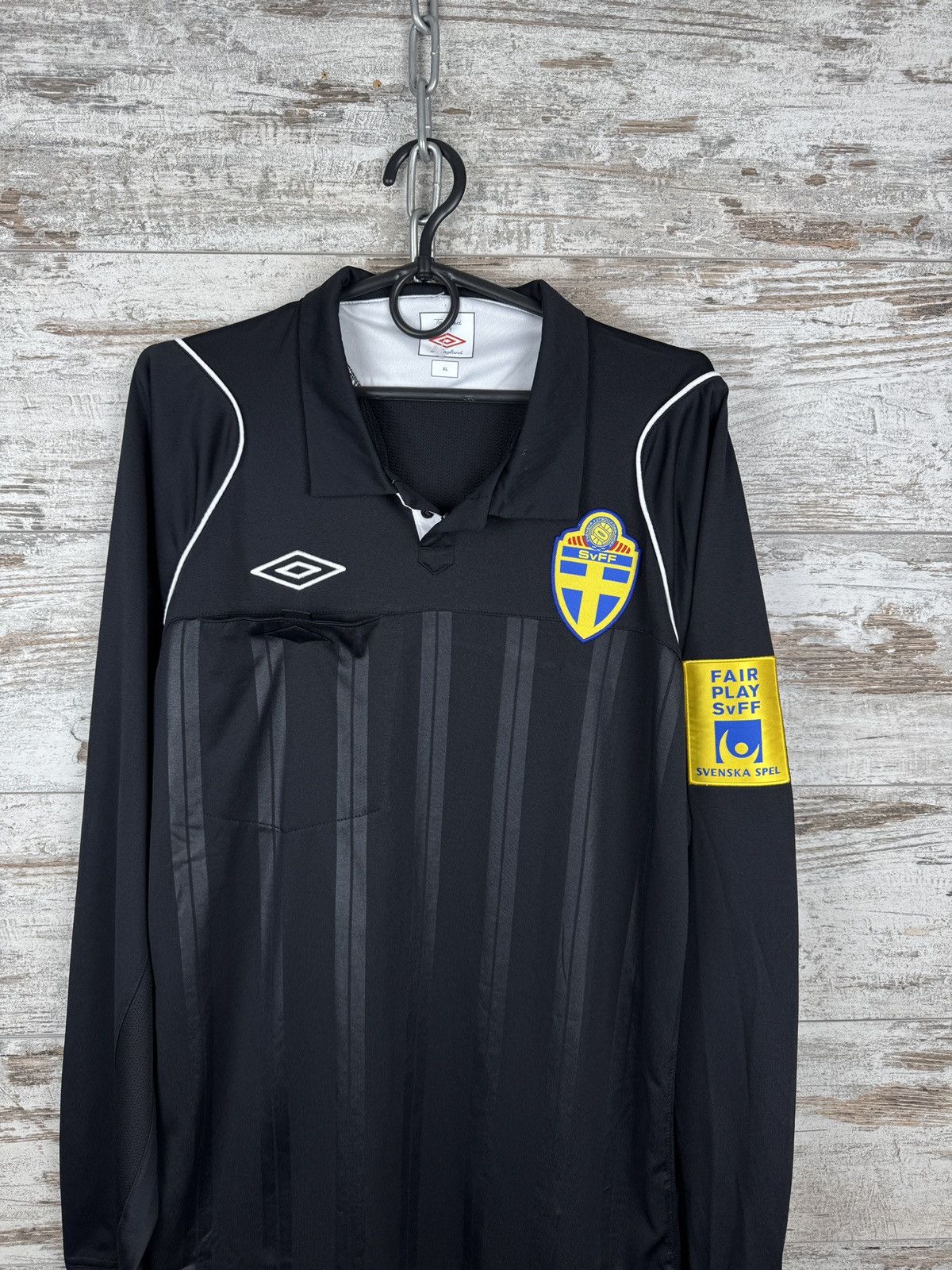 Umbro 2000s Swedish FA Umbro Referee Long-sleeve t-shirt jersey Size US XL / EU 56 / 4 - 2 Thumbnail