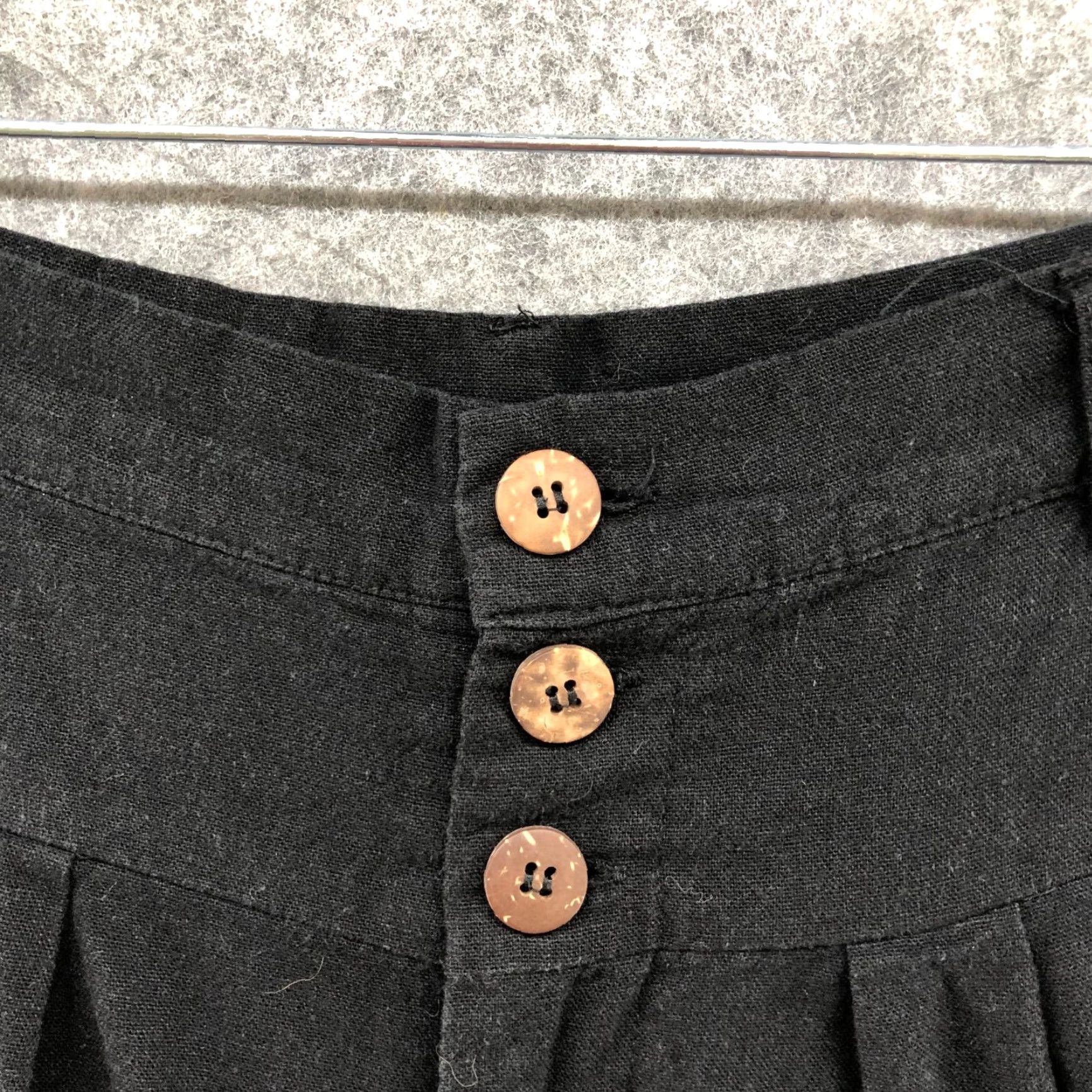 Cotton On VINTAGE Cotton On Womens Chino Shorts Size 4 Black Linen Blend High Waisted Pleated Front Casual Summer Size 27" / US 4 / IT 40 - 5 Thumbnail