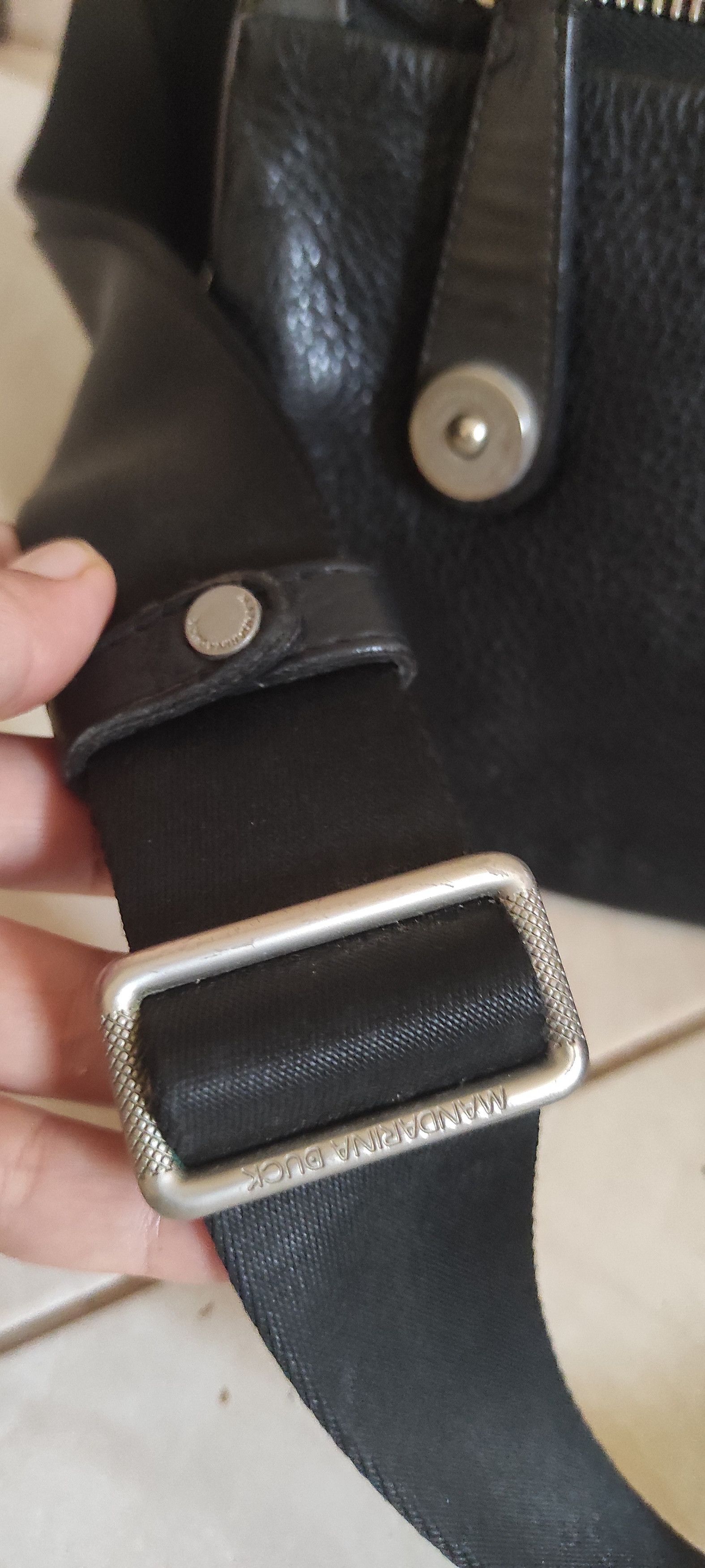 Leather × Mandarina Duck Vintage Mandarina Duck Leather Crossbody Bag Silver Hardware Size ONE SIZE - 16 Thumbnail