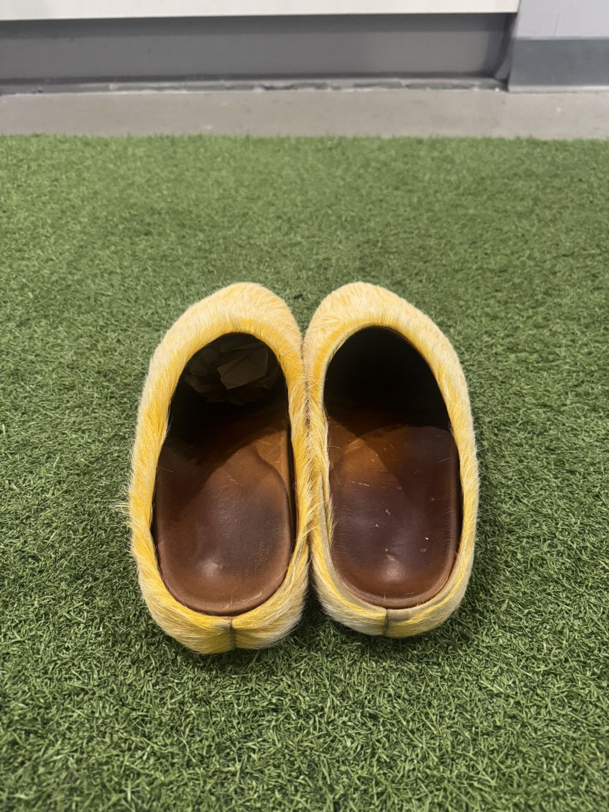 Marni Marni Mule Fur Slides Mustard Size US 12 / EU 45 - 4 Thumbnail