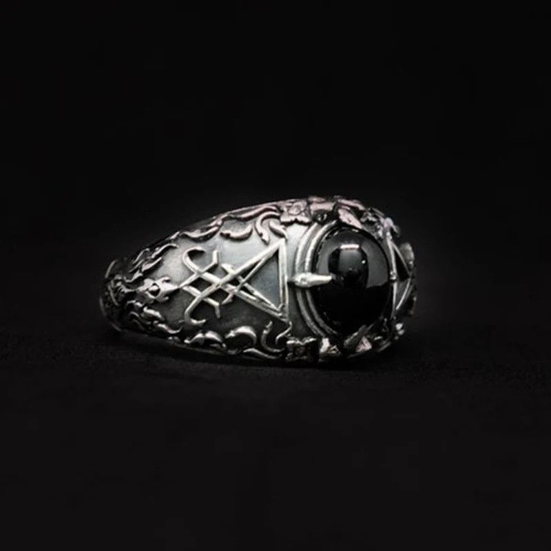 Vintage Vintage Lucifer Rock Ring Size ONE SIZE - 3 Thumbnail
