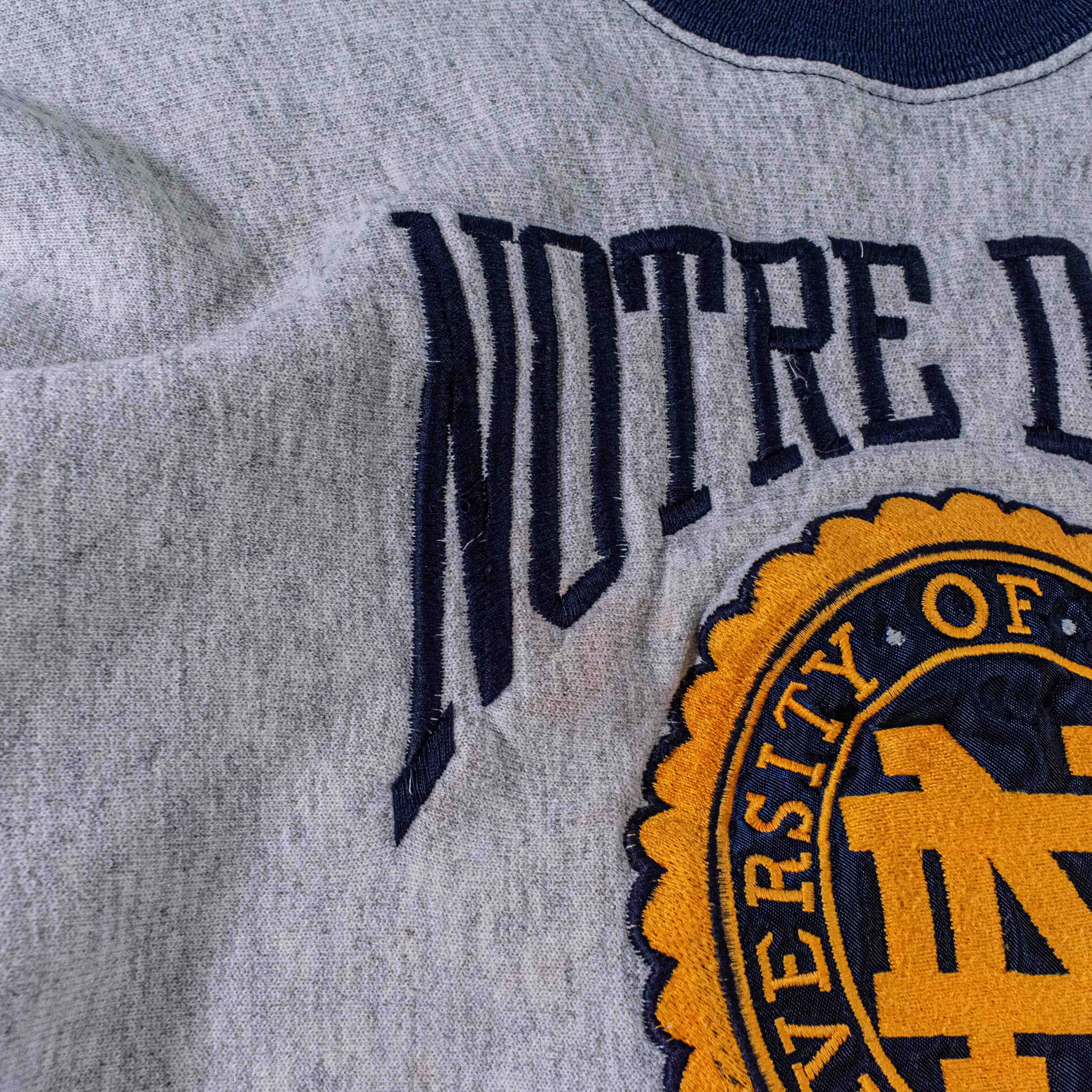 Vintage VTG 90s Notre Dame Sweatshirt The Game Ringer Distressed Size US L / EU 52-54 / 3 - 7 Thumbnail
