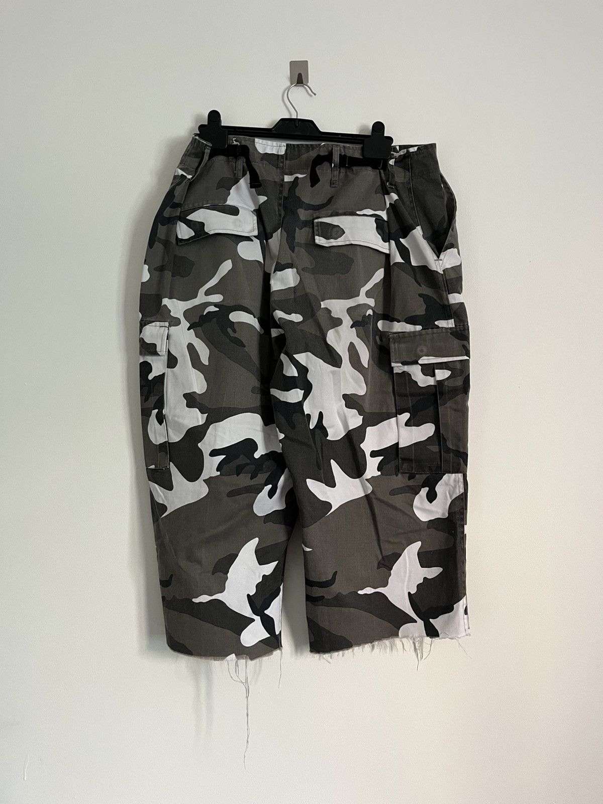 Japanese Brand Fostex Camo Shorts similar worm by Playboy carti Kanye west Size US 34 / EU 50 - 3 Thumbnail