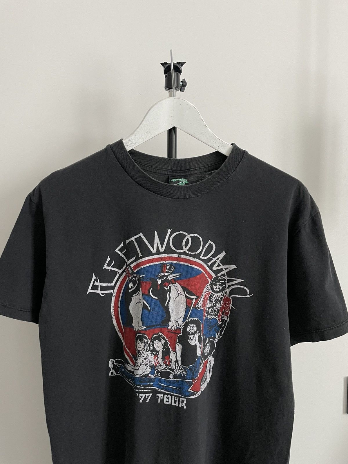 Band Tees Vintage Fleetwood Mac 1977 Tour Band T-Shirt RARE Size US L / EU 52-54 / 3 - 3 Thumbnail