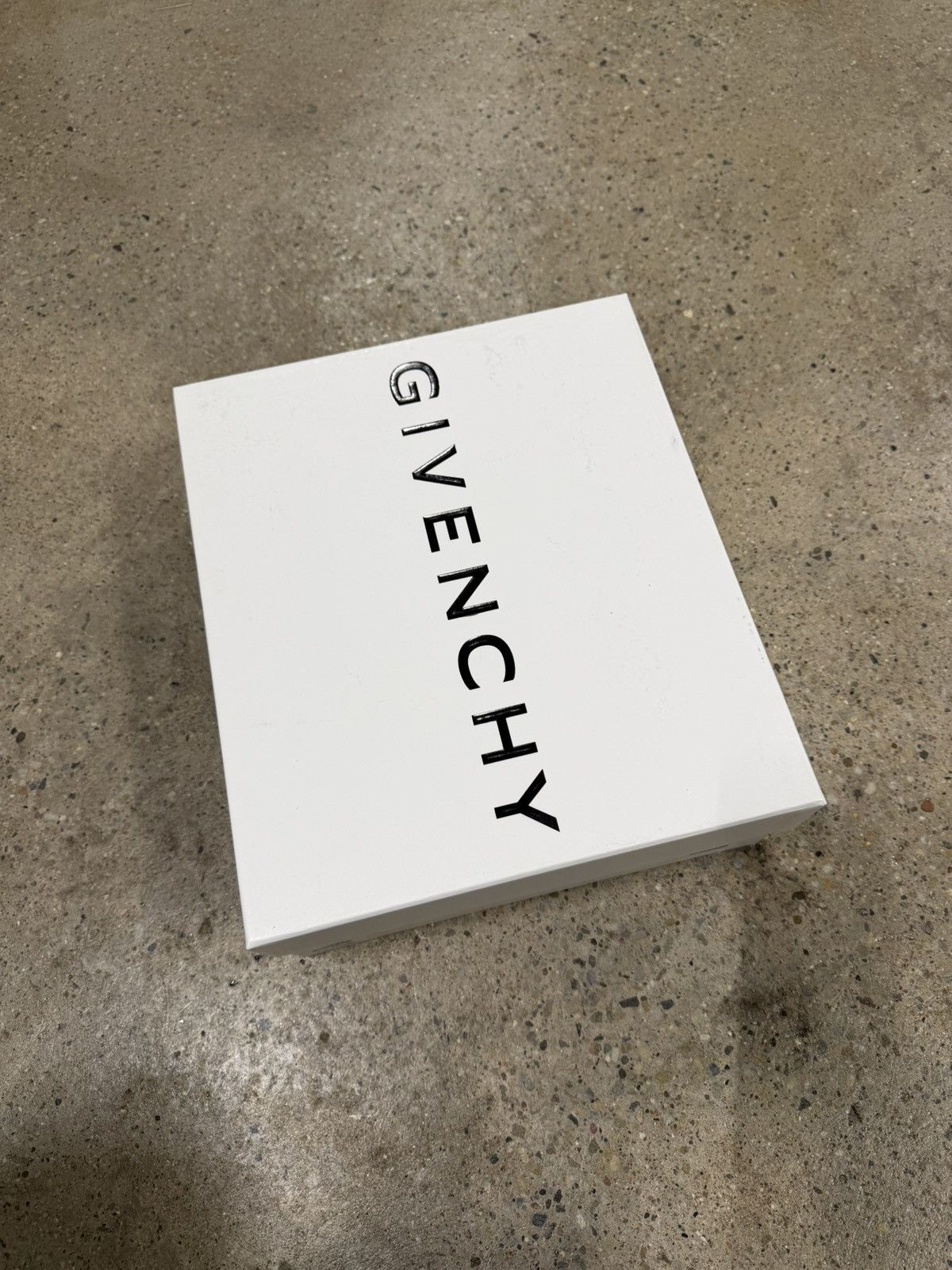 Givenchy Givenchy Spectre Runner Sneaker NEW 900$ Size US 12 / EU 45 - 7 Thumbnail