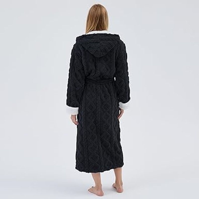 Other Dowesrobe Women's fluffy hooded plush bathrobe Winter Size M / US 6-8 / IT 42-44 - 2 Thumbnail