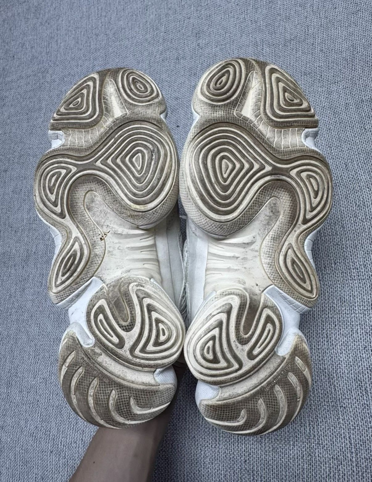 Adidas Adidas Yeezy 500 Bone White K37 Size US 9.5 / EU 42-43 - 5 Thumbnail