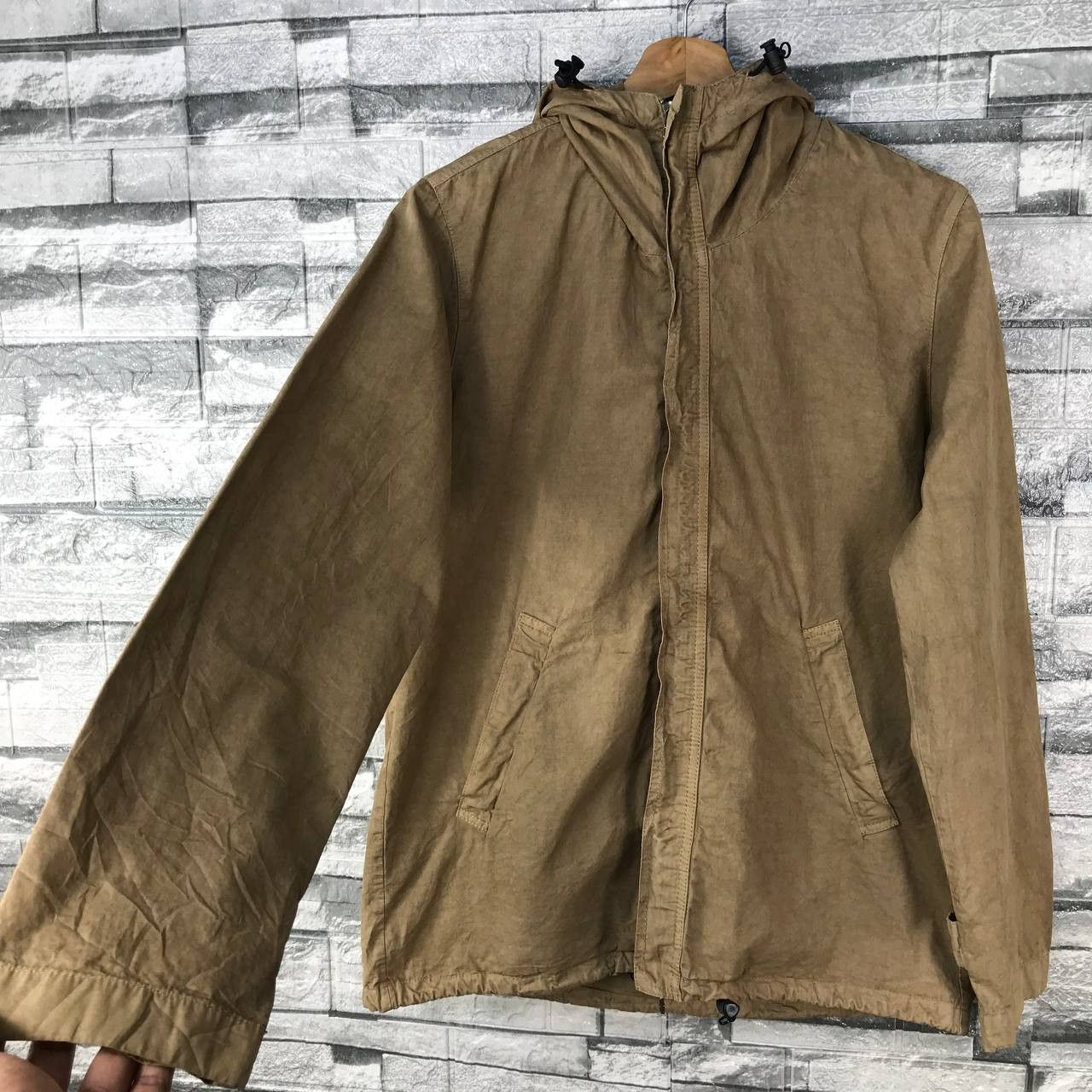 BASISBROEK RARE BASISBROEK BELGIUM KITA-KU OSAKA ROBIN HOOD JUMPER Size US M / EU 48-50 / 2 - 4 Thumbnail