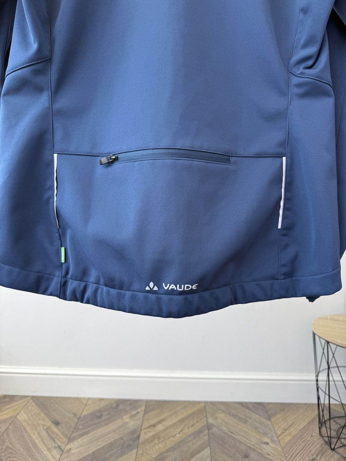 Other Vintage Vaude women’s matera Softshell cycling jacket Size L / US 10 / IT 46 - 14 Thumbnail
