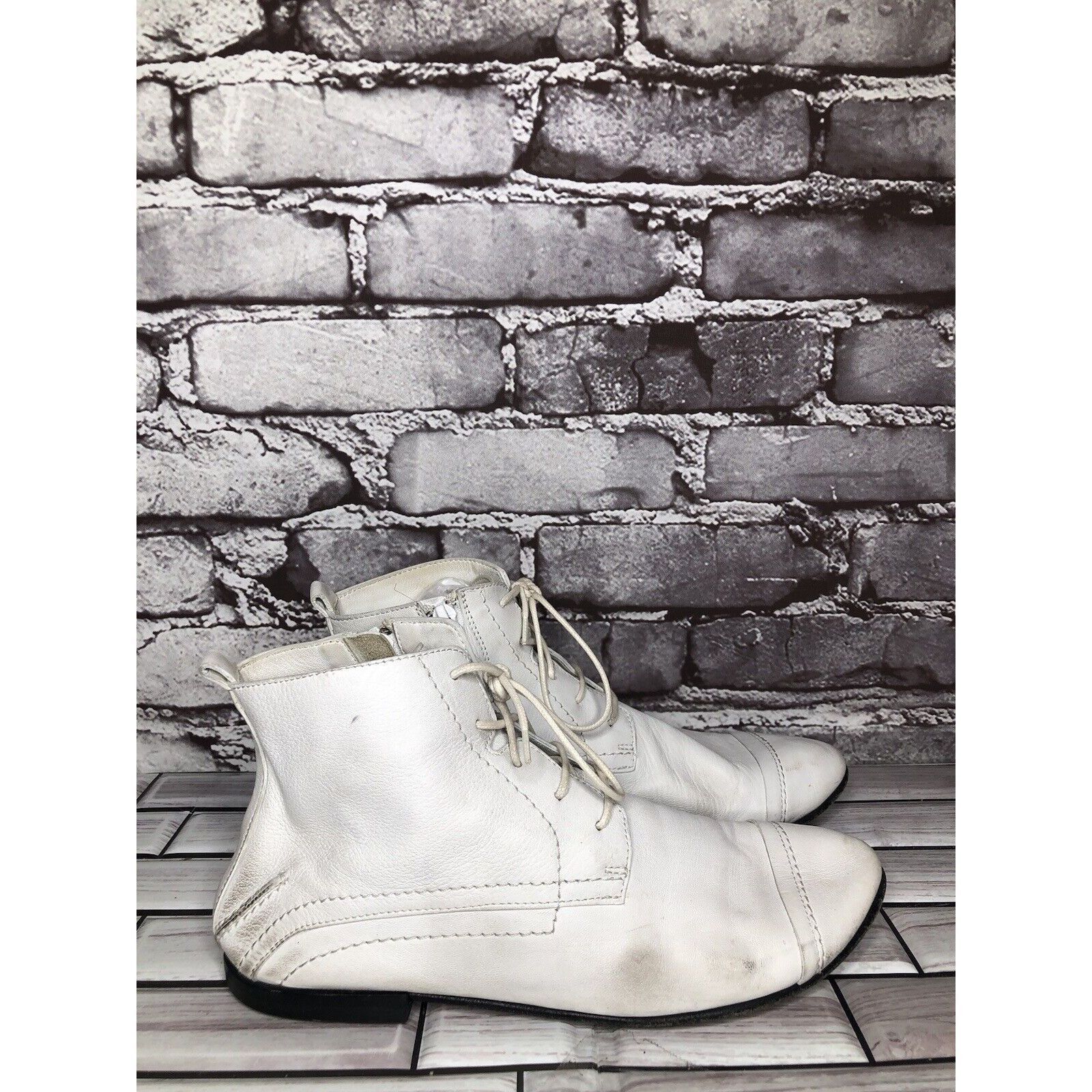 Costume National Costume National White Leather Side Zip Lace Up Ankle Boots Size US 6.5 / IT 36.5 - 15 Thumbnail
